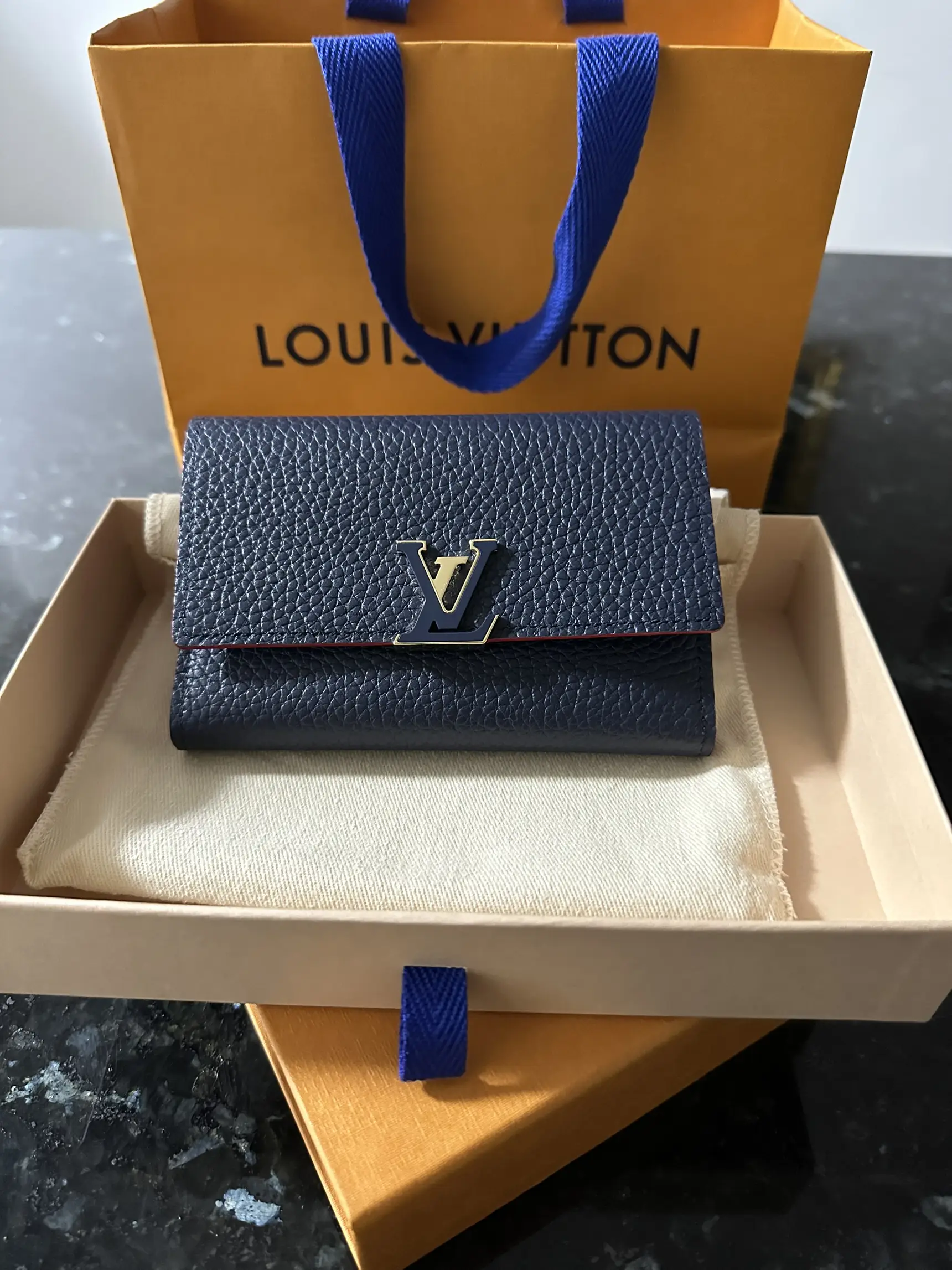 Louis Vuitton Capucines Compac, Gallery posted by Felicia Ng