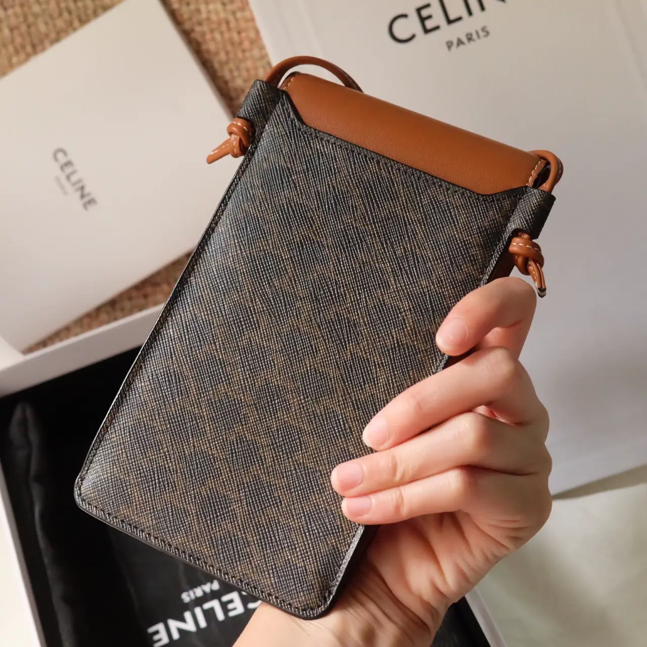 Celine triomphe discount canvas phone pouch