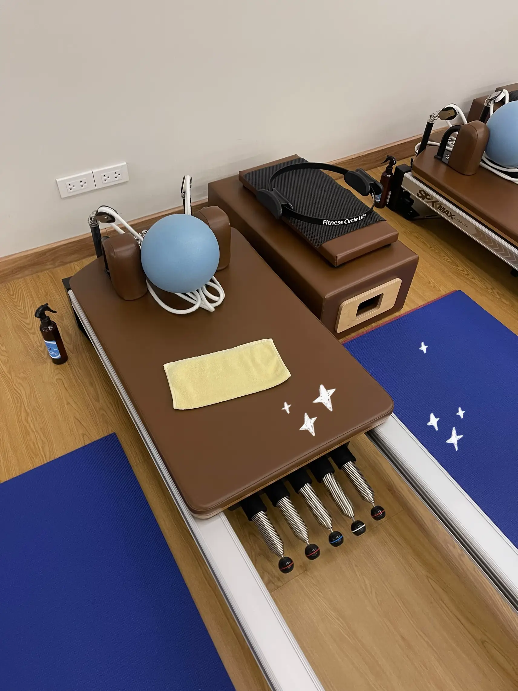 First pilates reformer class ดีมากค่ะ สนุกมาก 💕 แกลเลอรีที่โพสต์โดย B