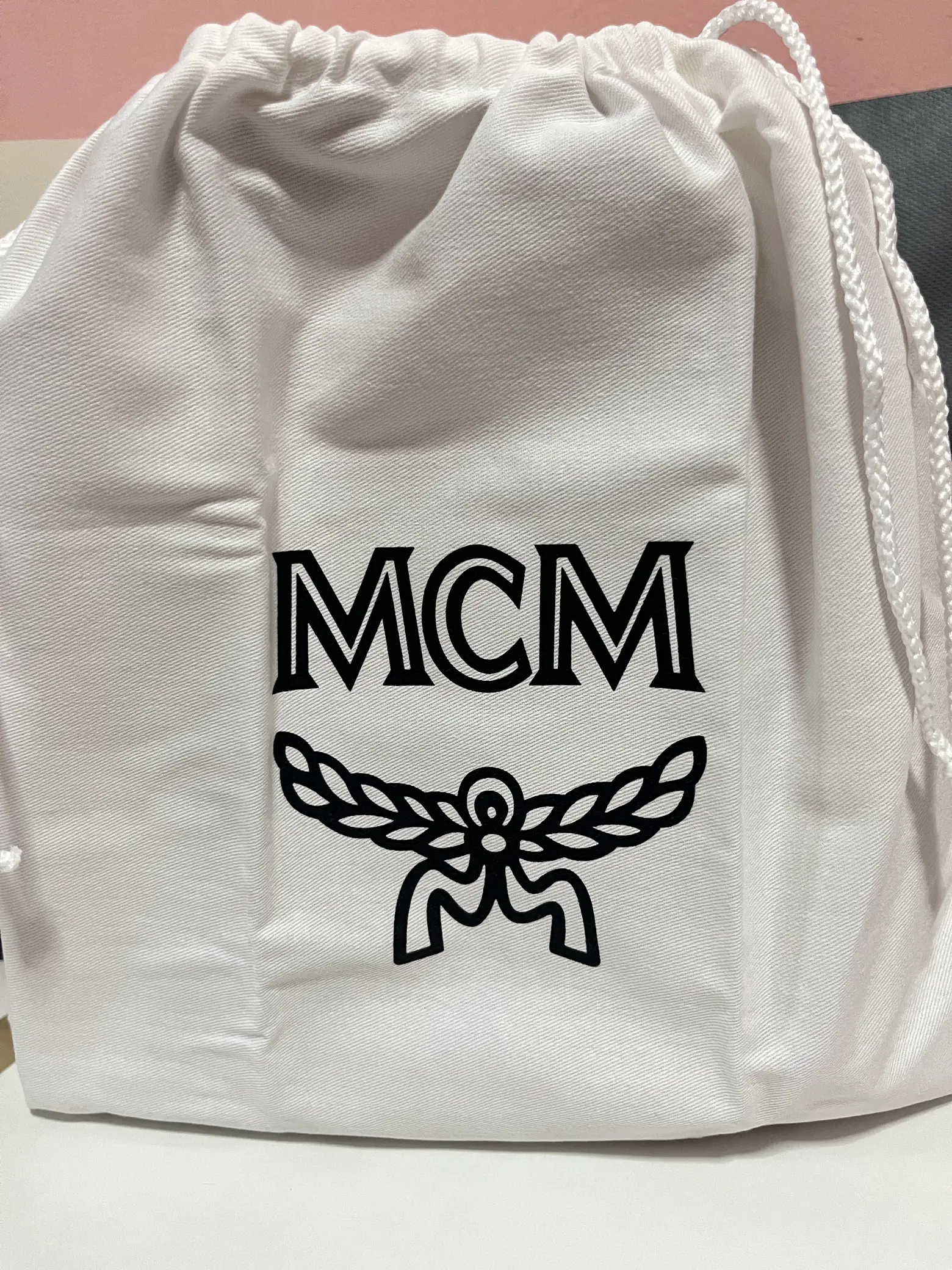 Dust discount bag mcm