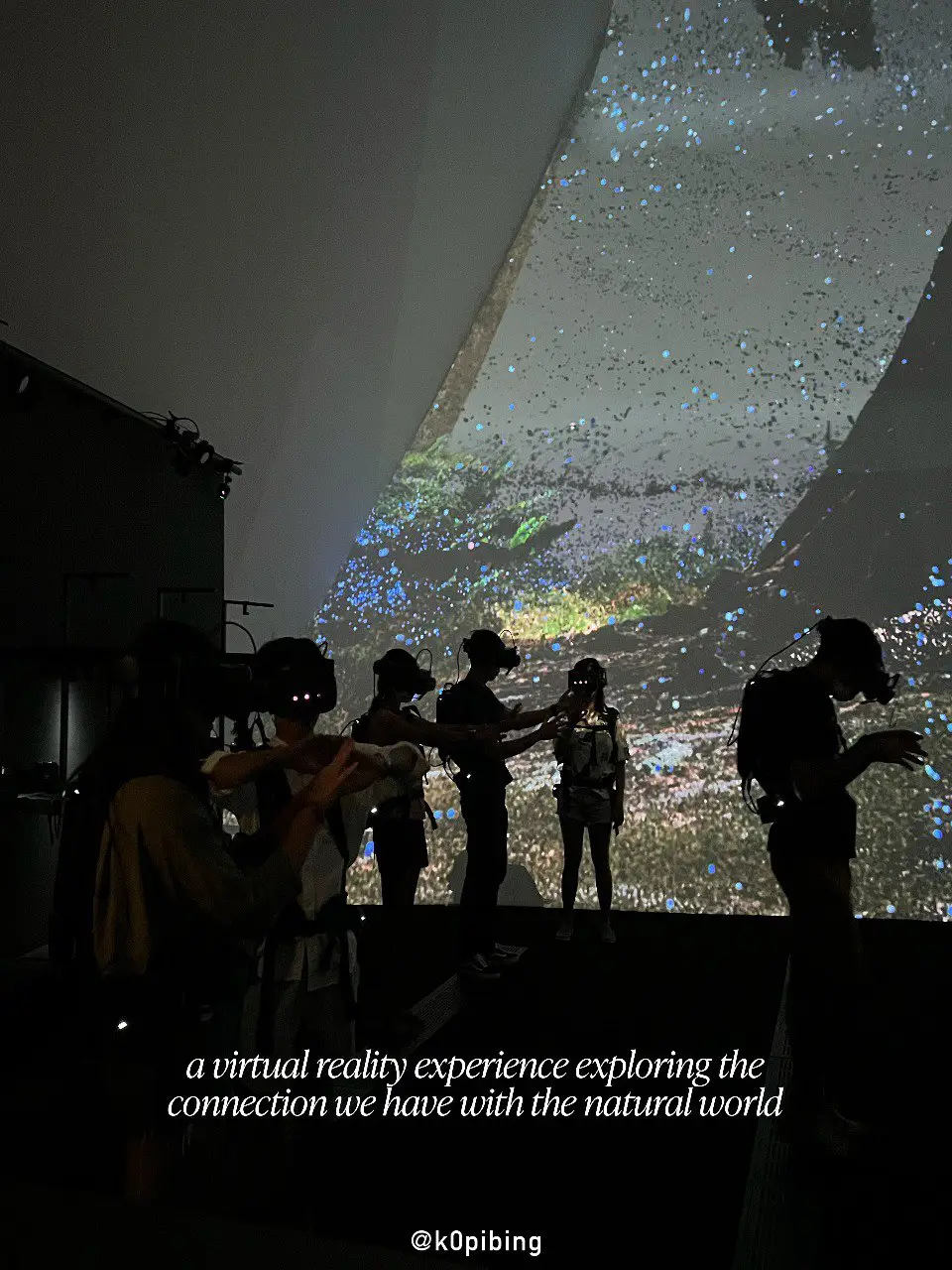 Date Idea: Immersive VR Exhibition 💖 | แกลเลอรีที่โพสต์โดย kopi girl ...