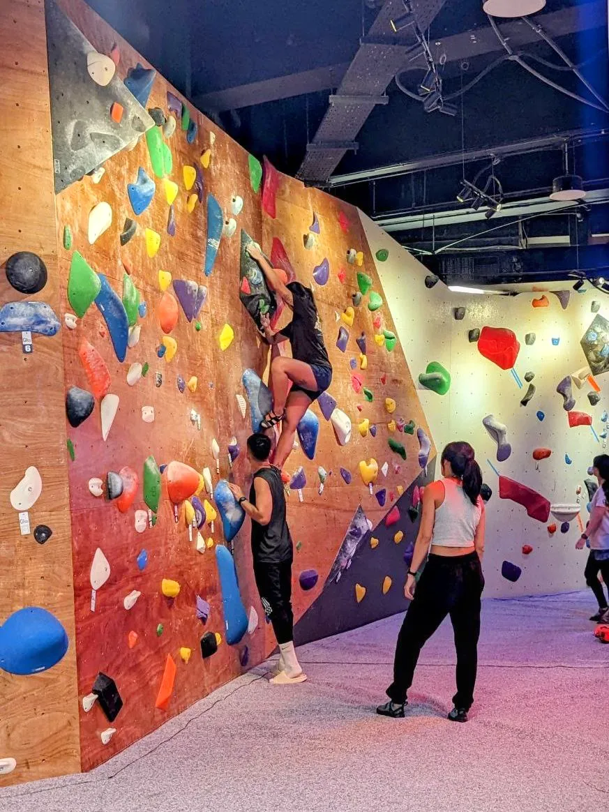 CoMo Rocks Climbing Gym  REEL ROCK 17 IS THIS FRIDAY! 🧗‍♀️ Don