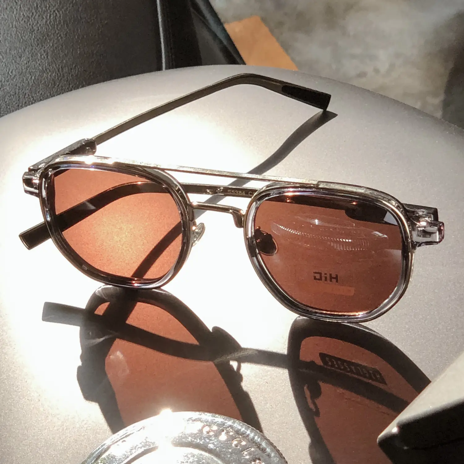 Louis Vuitton LV Moon Metal Square Sunglasses Gold Metal. Size U