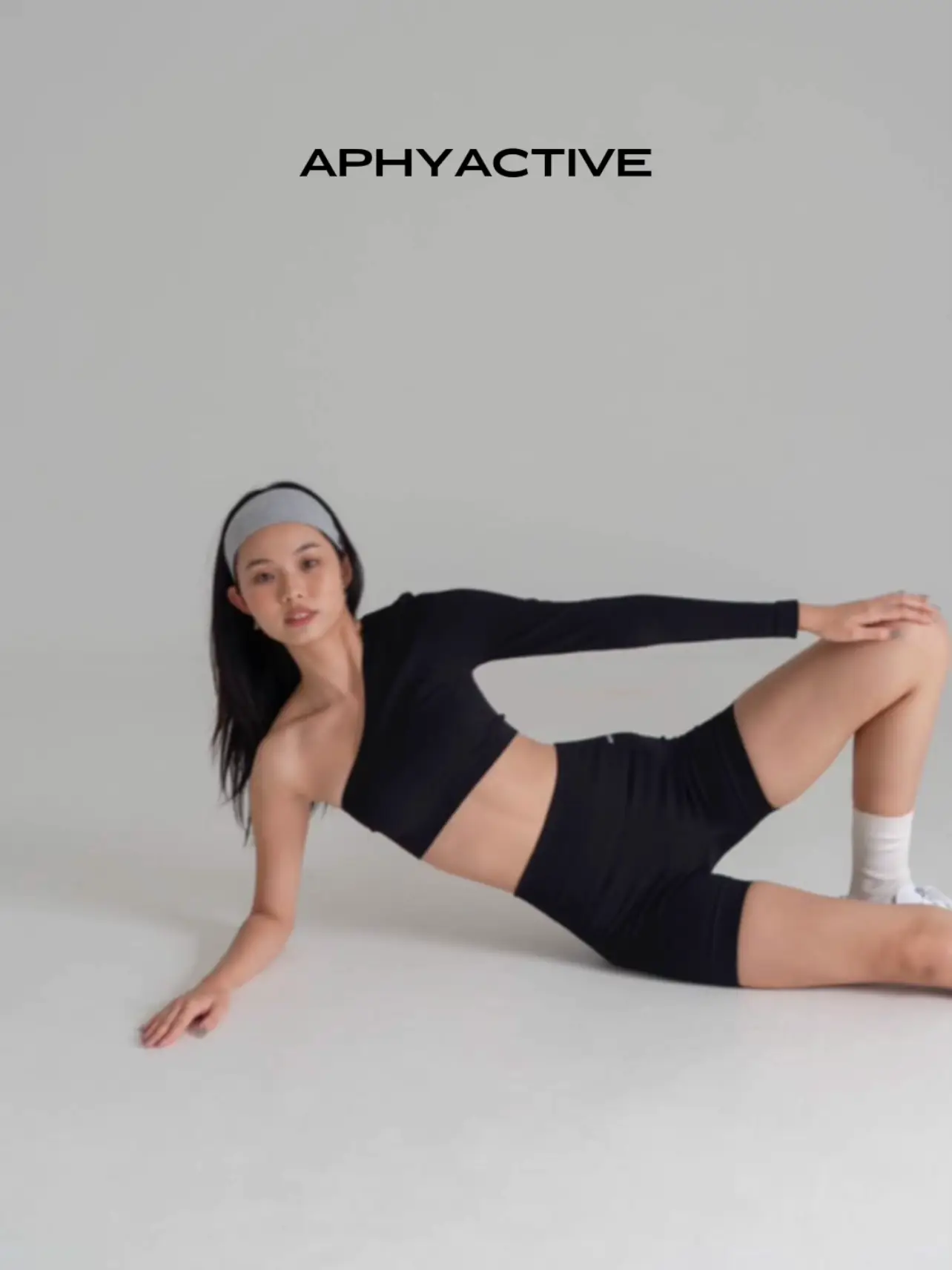 Alphalete Amplify Leggings (STORM GREY - SMALL), Women's Fashion,  Activewear on Carousell