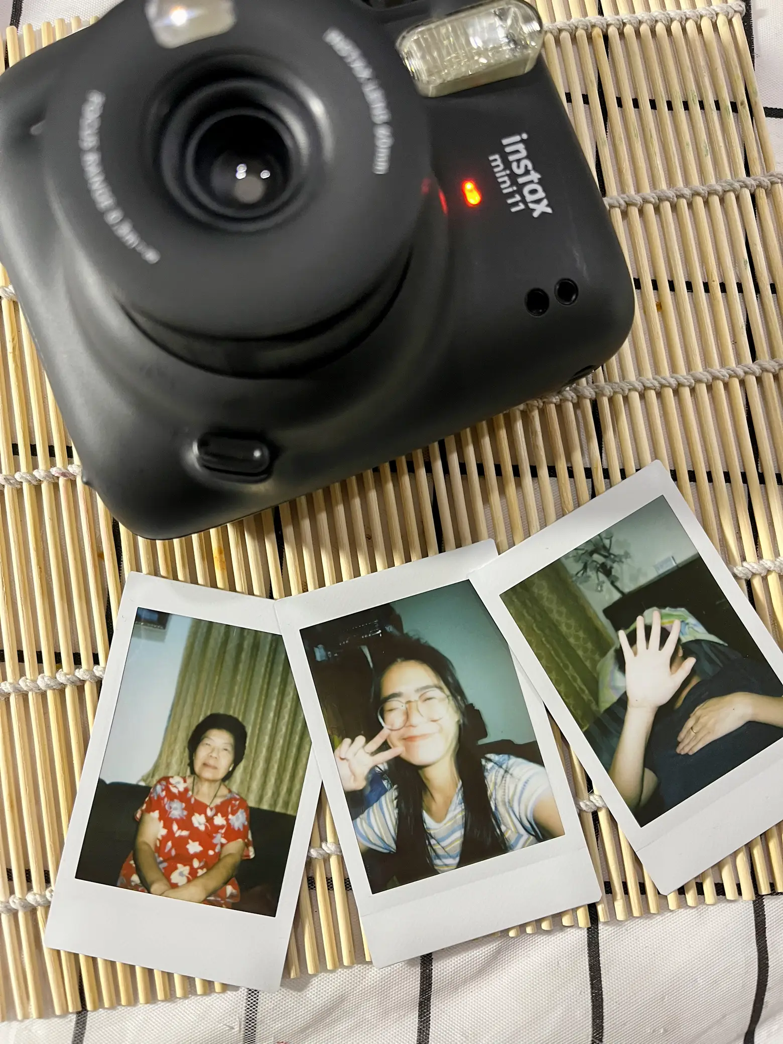 Fujifilm Instax Mini 11 Instant Camera - Charcoal Grey