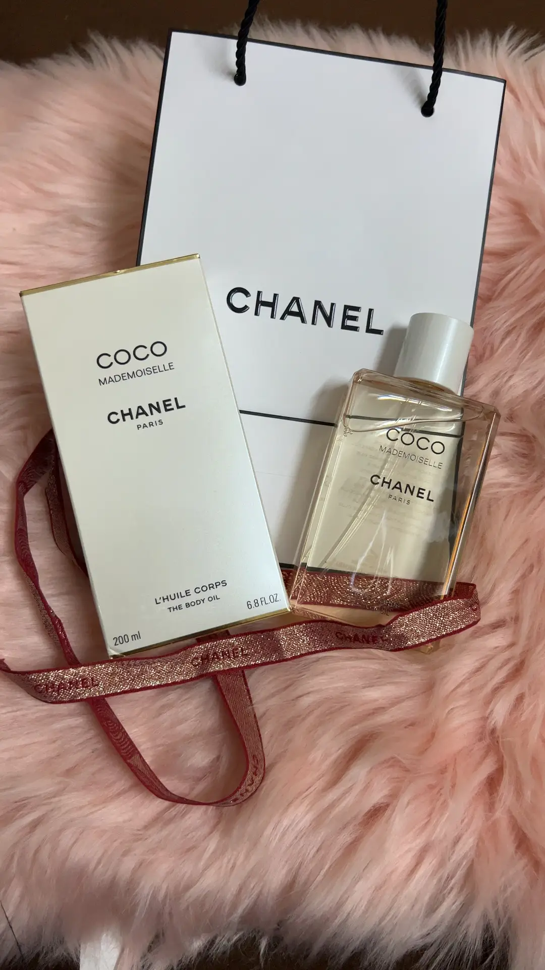 Chanel Coco Mademoiselle Body Oil Review, Video published by Aida Haida