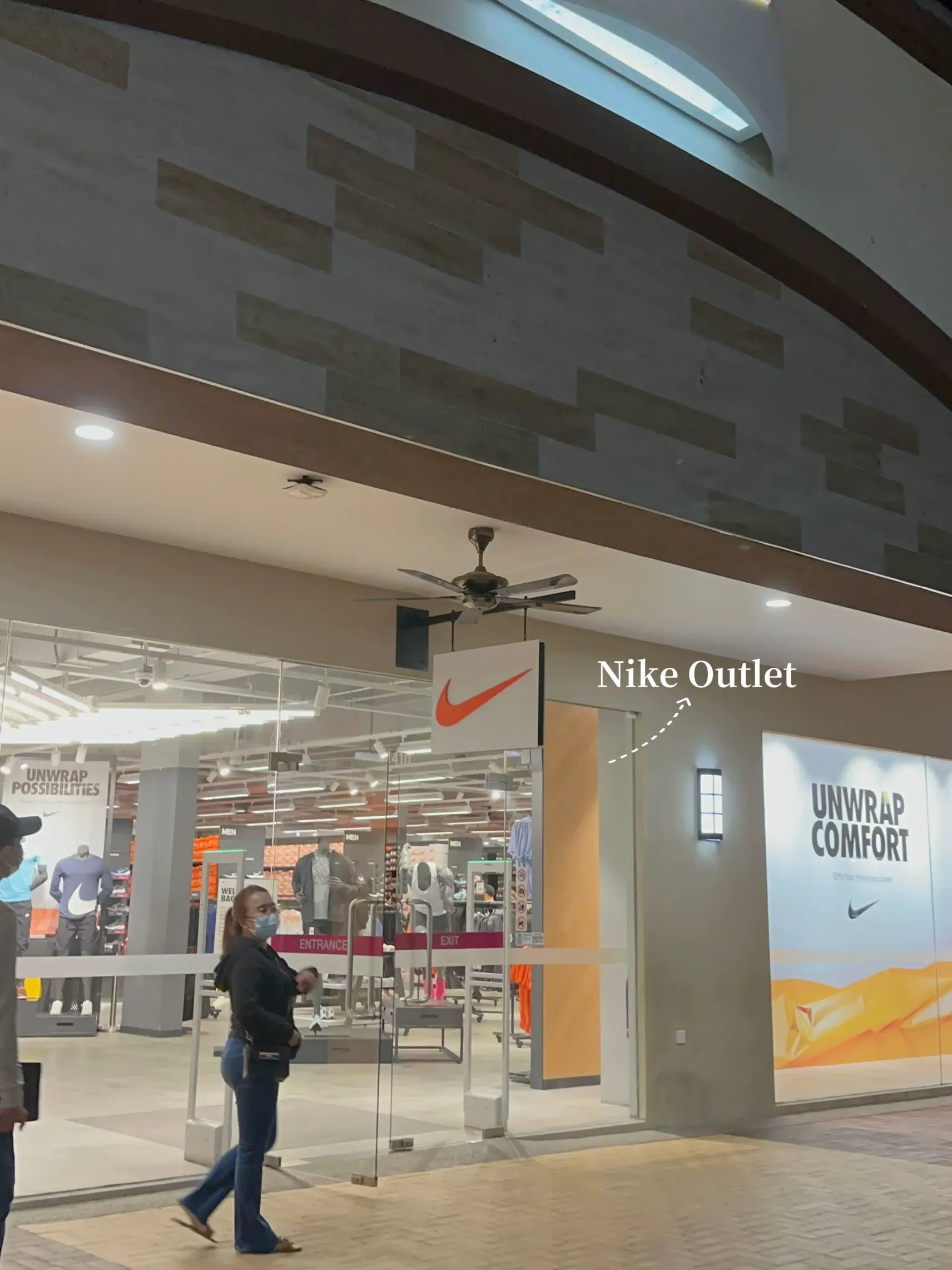 Nike Factory Store - Johor Premium Outlets. Indahpura, MYS.  VN