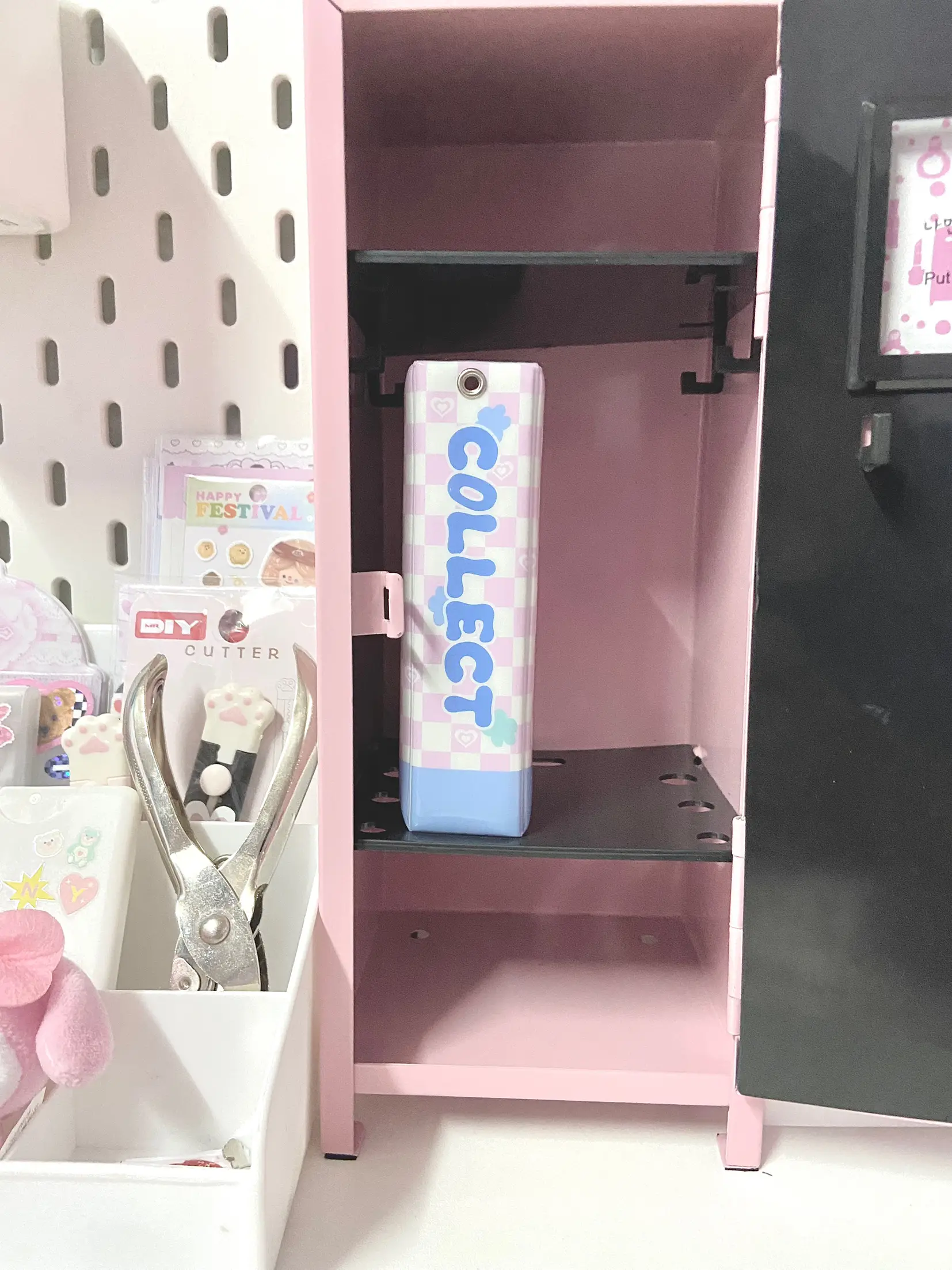 mini locker ที่มีเกือบทุกบ้าน | แกลเลอรีที่โพสต์โดย june | Lemon8