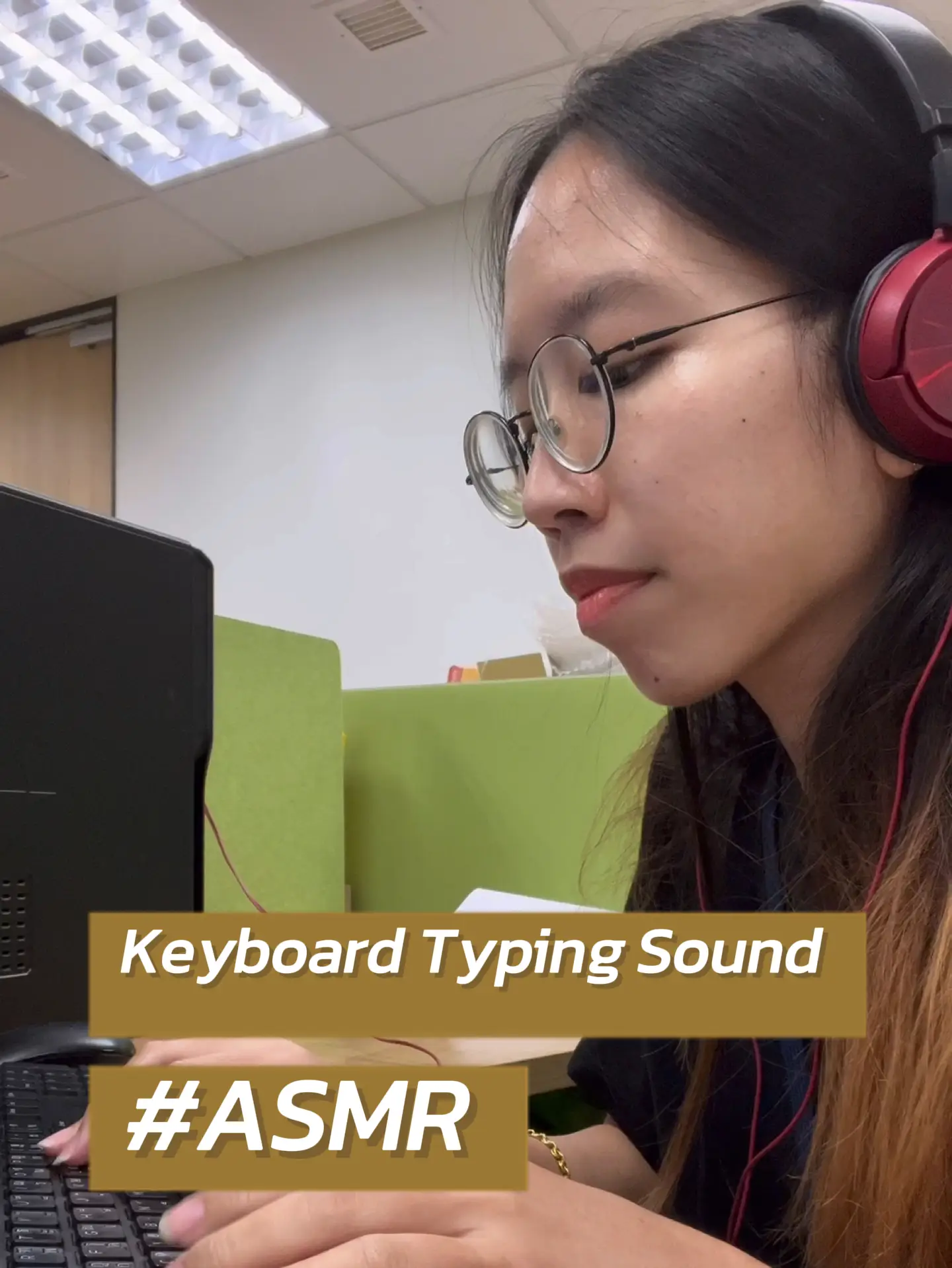 ASMR kawaii keyboards typing ( part 1 ) 