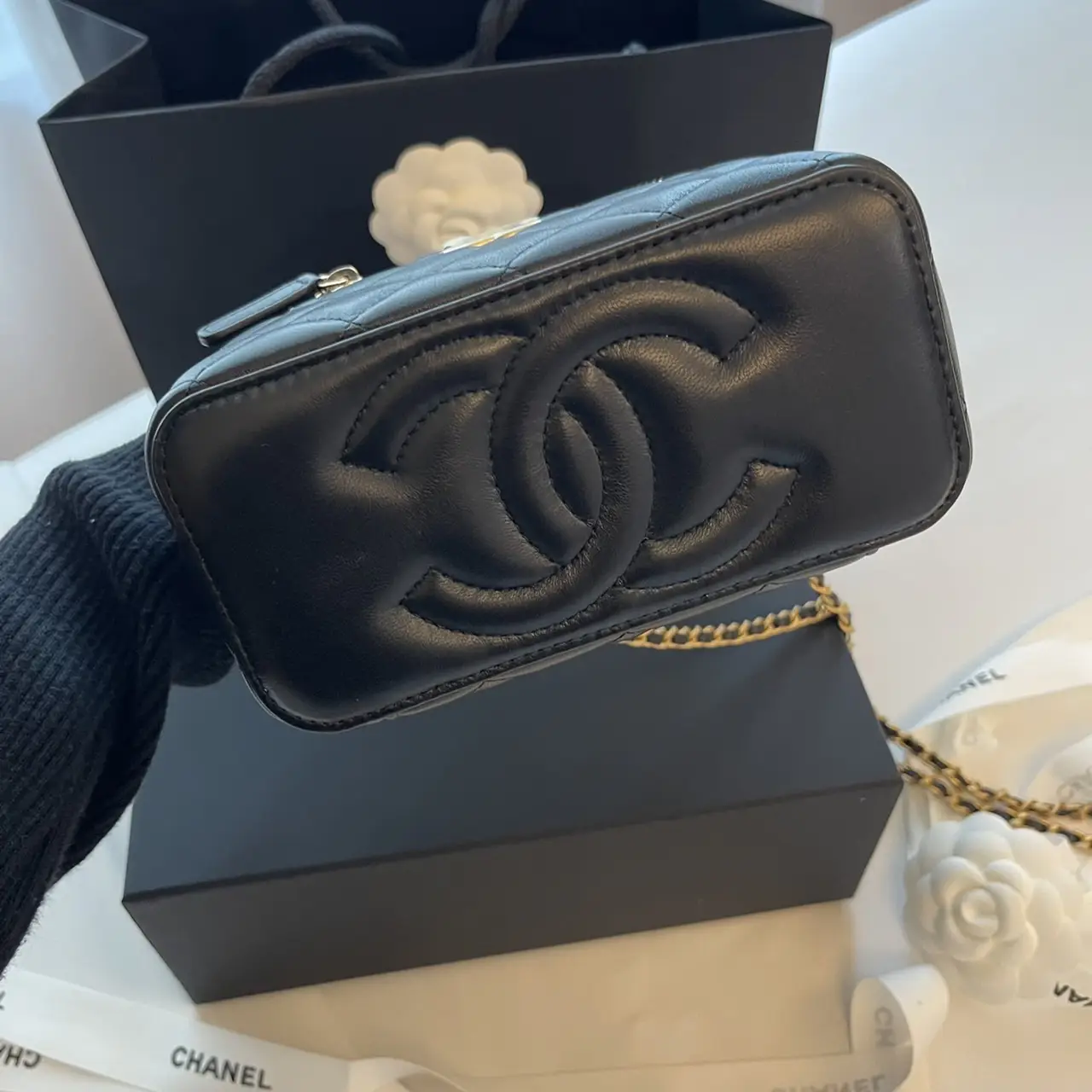 CHANEL 22P Launch: Micro Vanity SLG Unboxing/Review (What Fits