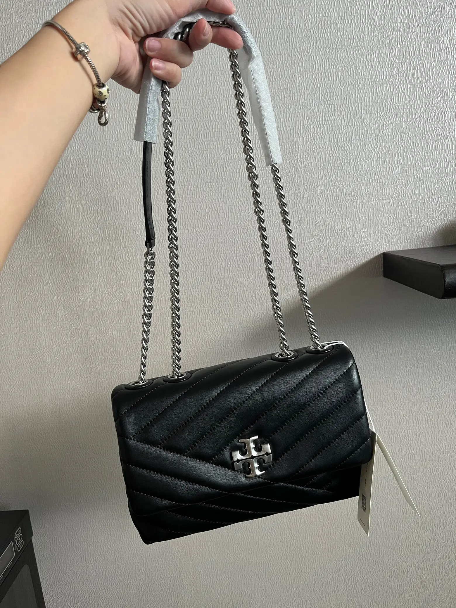 Review Totebag Tory Burch, Gallery posted by Nisya Istifani