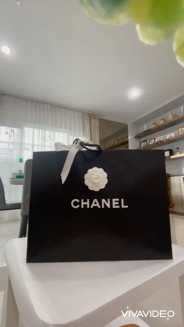 My New CHANEL XXL Airline Travel Flap Bag, Unbox with me 