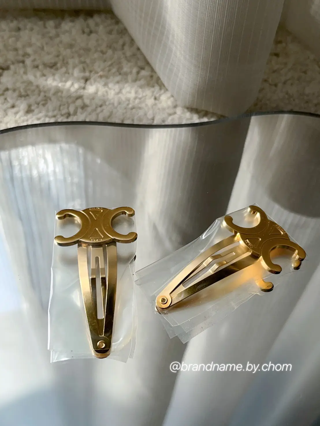 CELINE HAIR ACCESSORIES SET OF 2 TRIOMPHE SNAP HAIR CLIPS IN BRASS WITH  GOLD FINISH AND STEEL GOLD