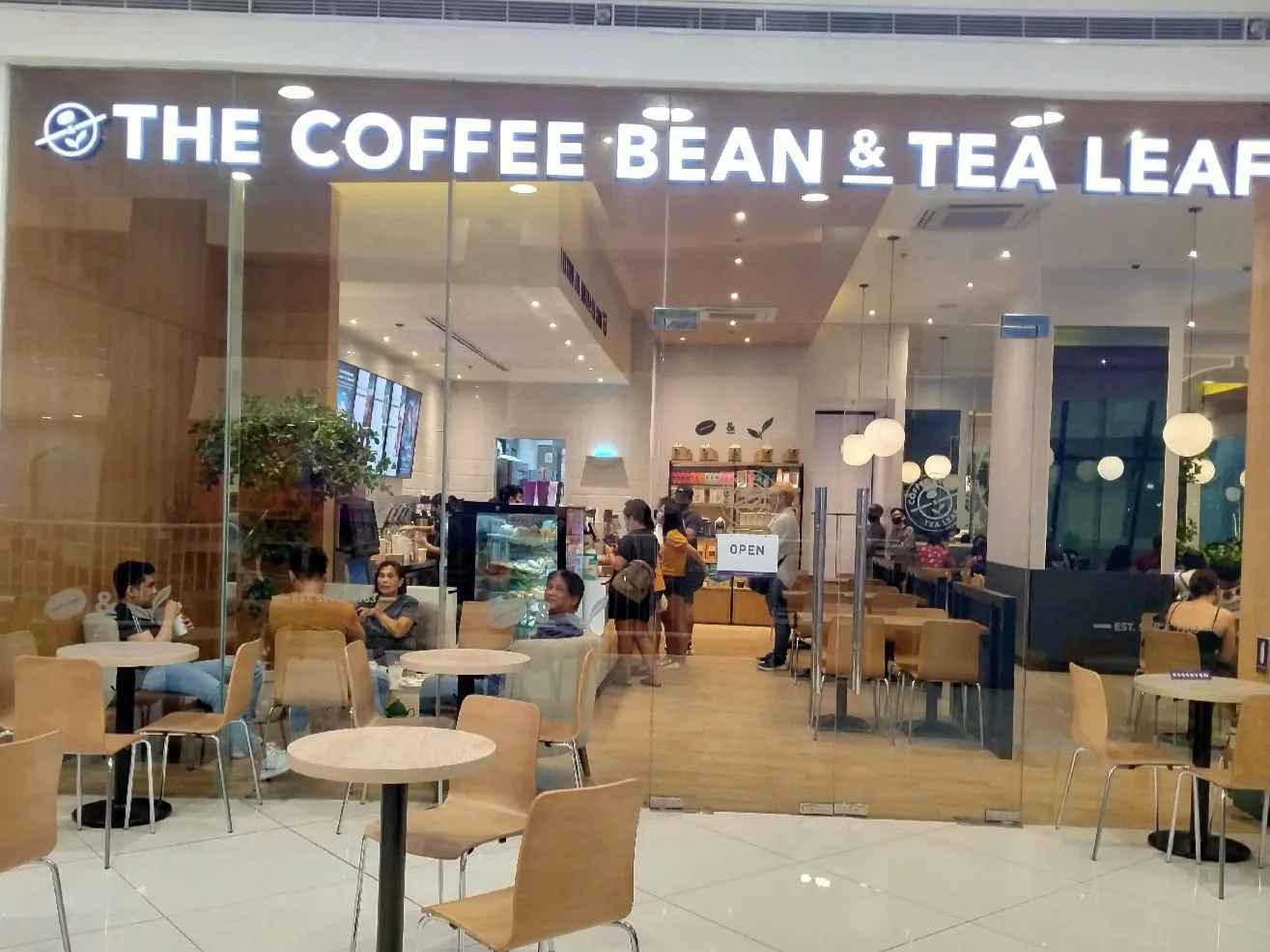 Coffee Bean and Tea Leaf MOA Gallery posted by Ed Avila Lemon8