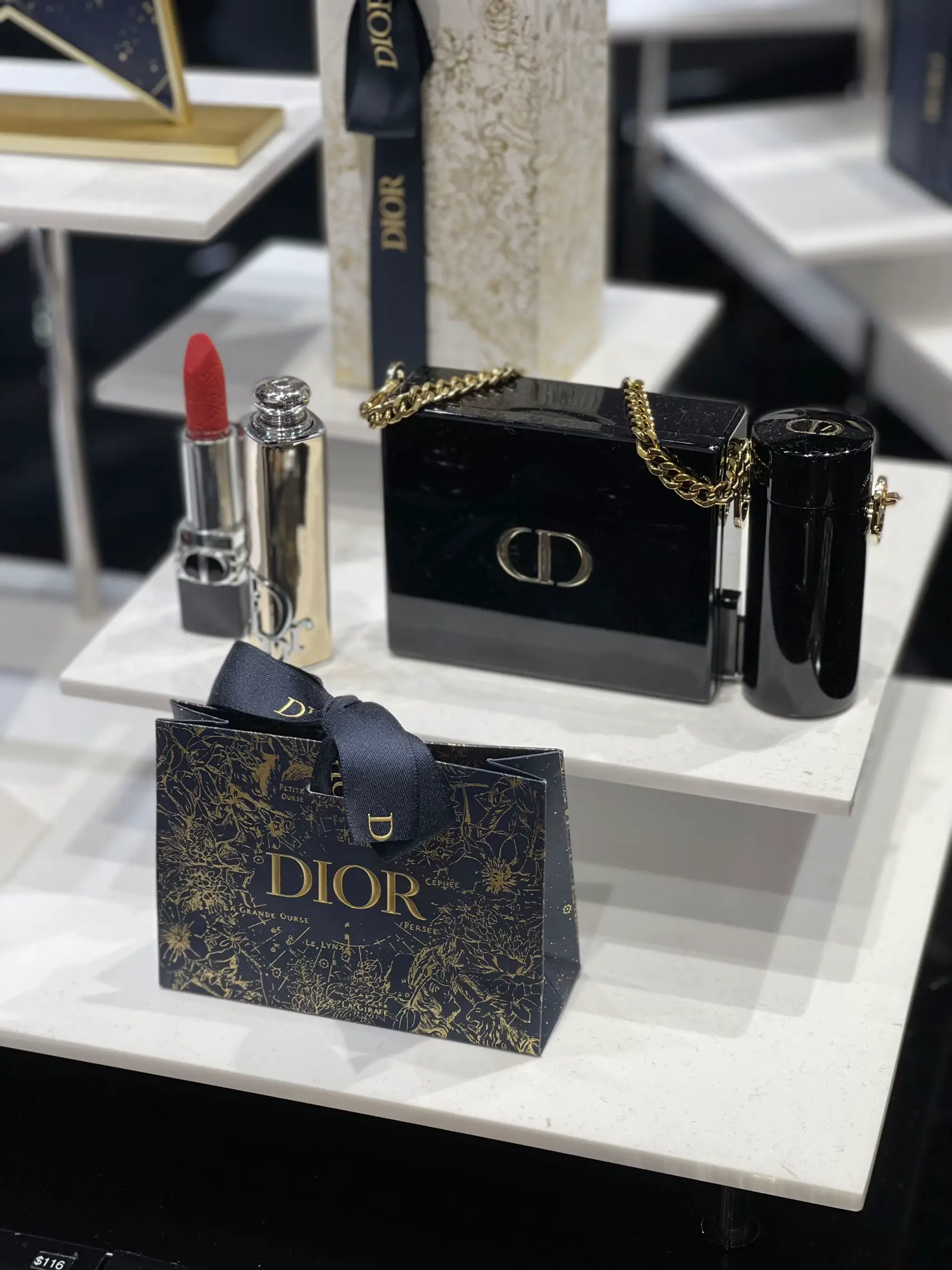 DIOR launches its new IT Bag - the Bobby - Duty Free Hunter