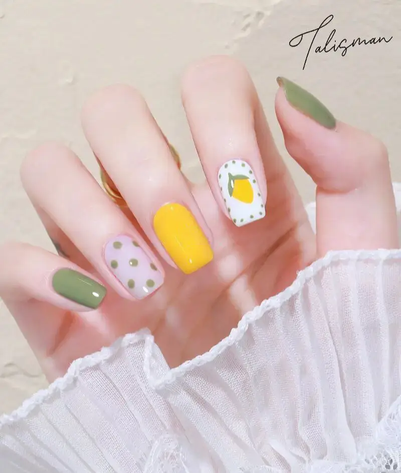 4 Airbrush Nail Art Inspiration for the Summer🌞⛱️