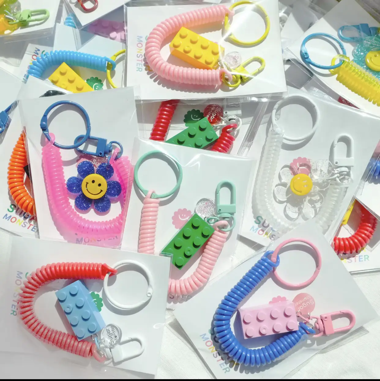 Stretchable keychain store