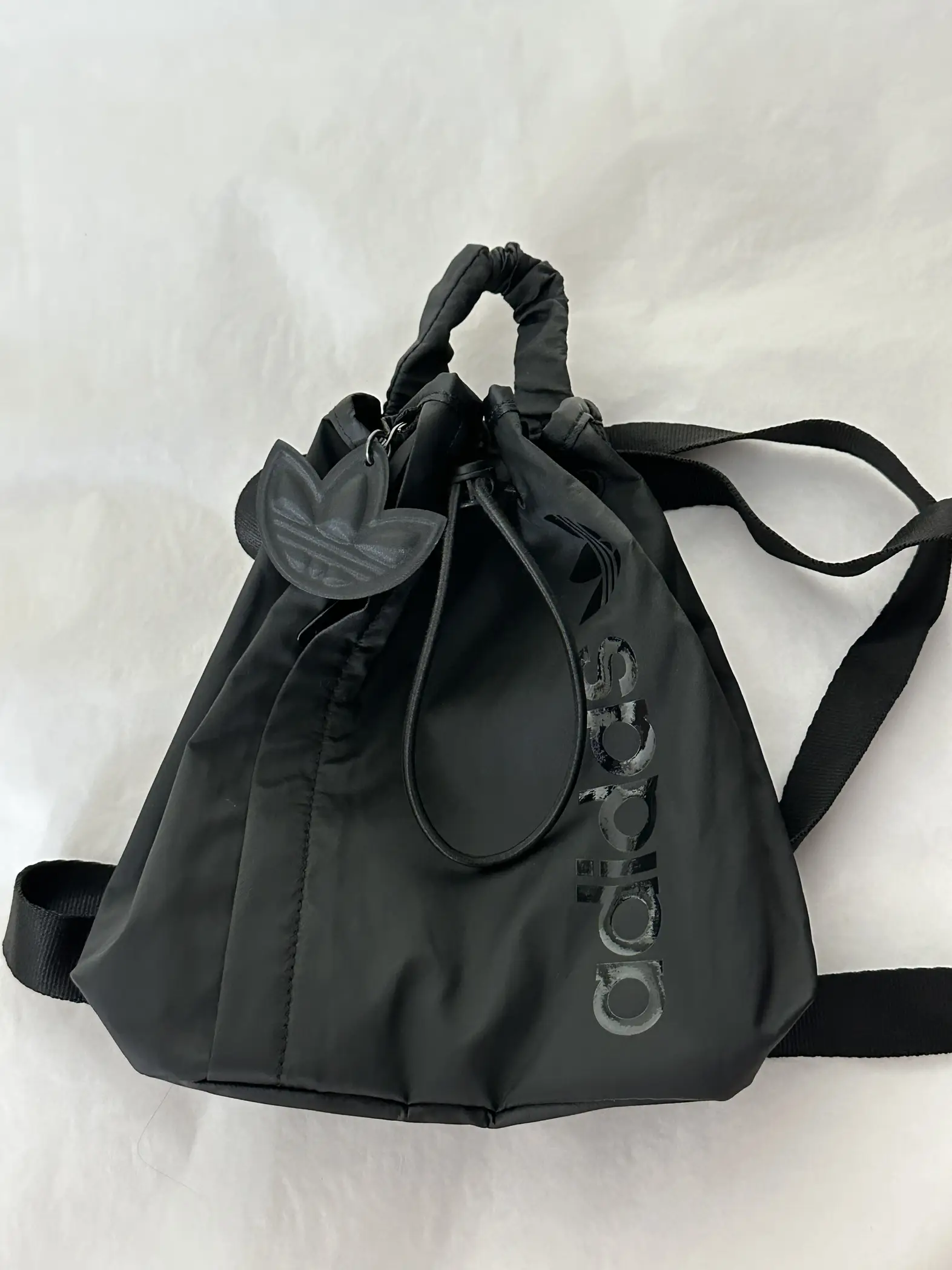Designer Bag Review, Prada Re-Edition 2005, Video published by  DanielleGervino