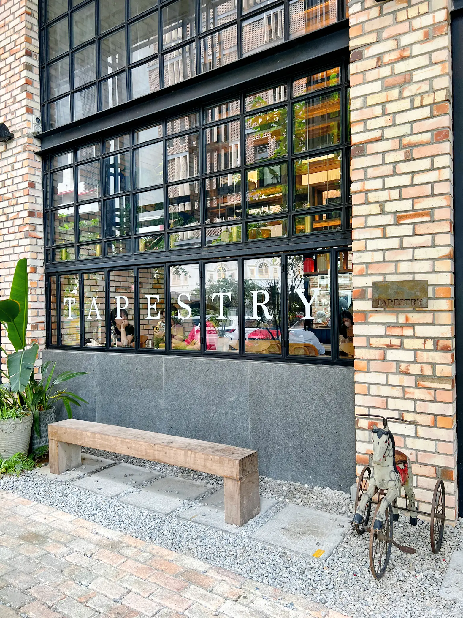 Tapestry แกลเลอรีที่โพสต์โดย 🦋 Lemon8