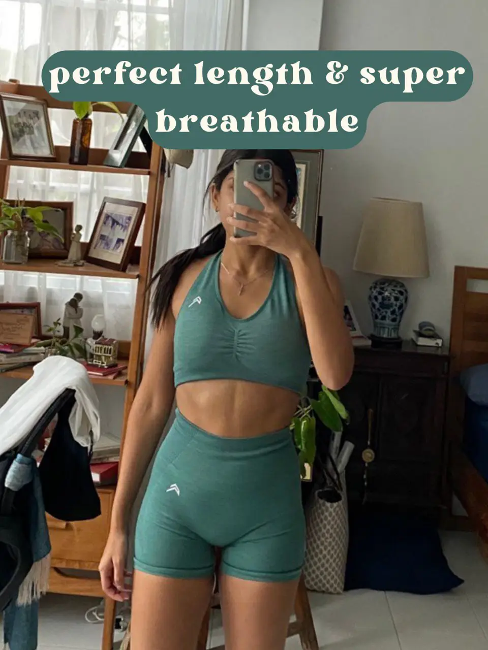 Uniqlo Wireless Sports Bra (Size M) Active Racer Back, Women's Fashion,  Activewear on Carousell