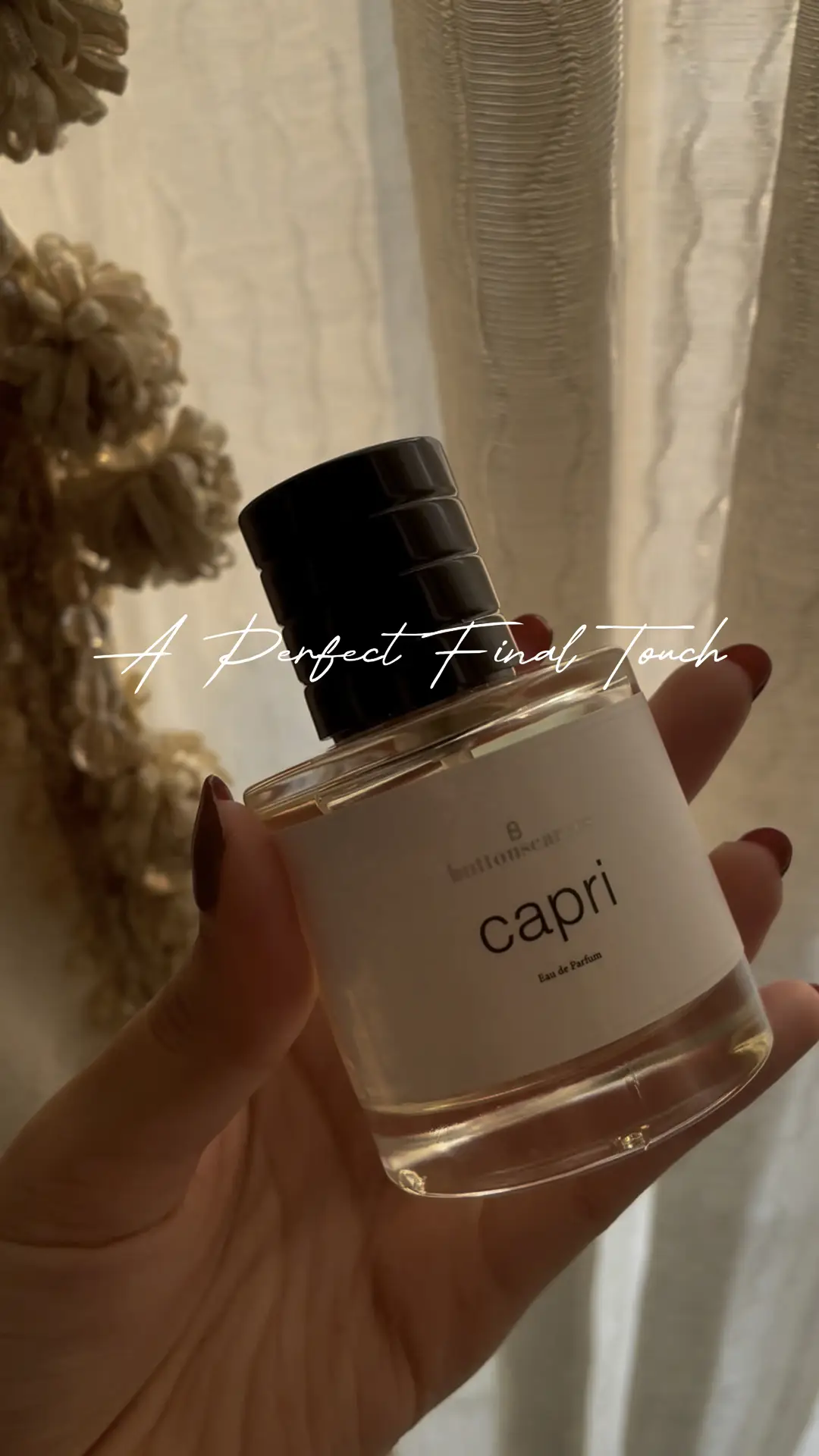 BUTTON SCARVES PERFUME REVIEW : CAPRI 💫 | KarynImamPutriの投稿動画 | Lemon8