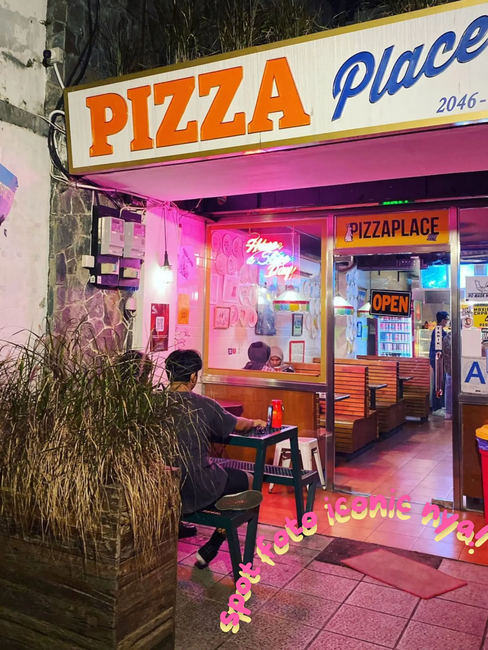 VISIT PIZZA PLACE BANDUNG🍕💖 🍒 Galeri diposting oleh Nadya Aprilia