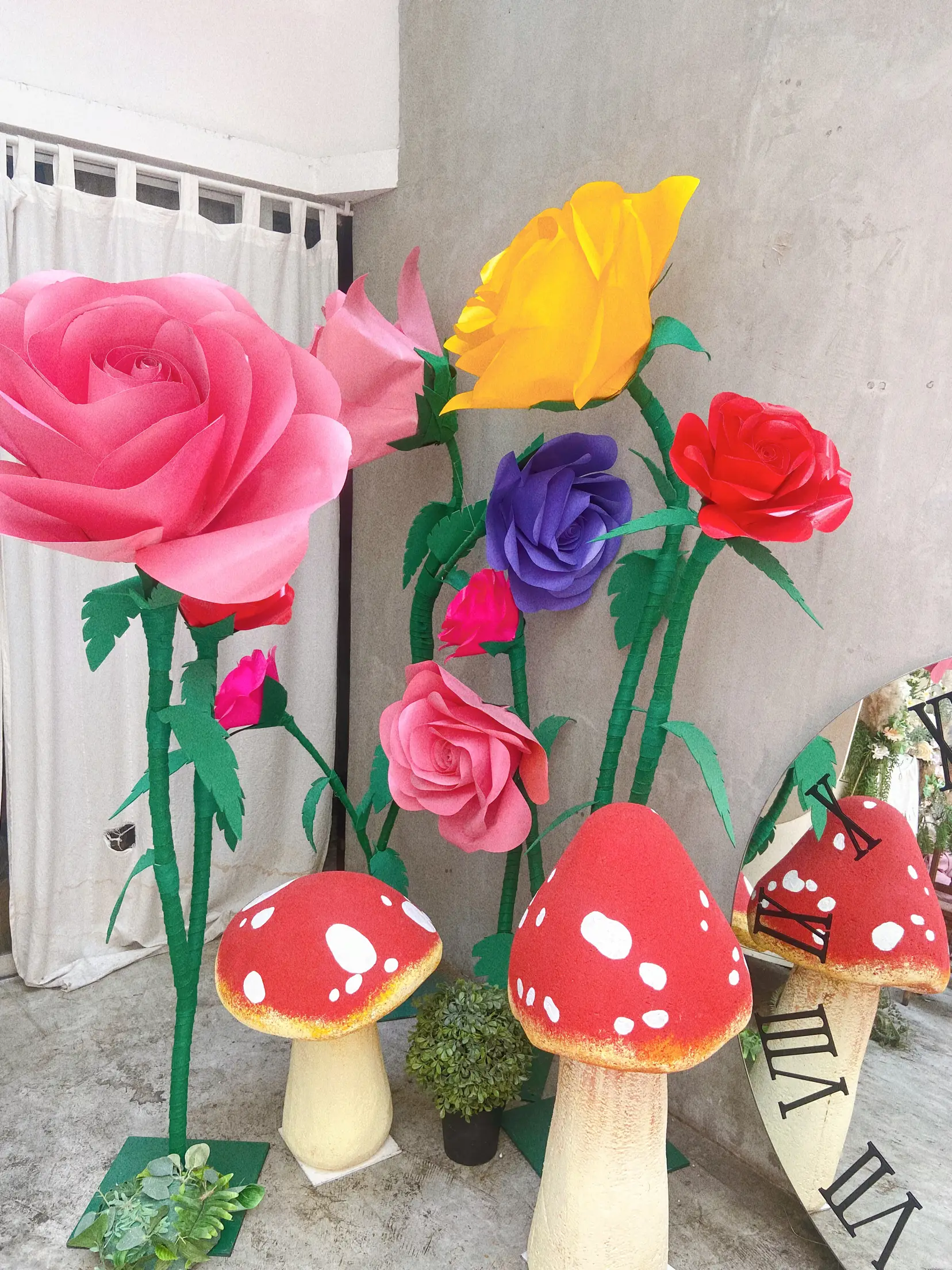 How to Make a Giant DIY Paper Mache Fake Mushroom Decoration Prop