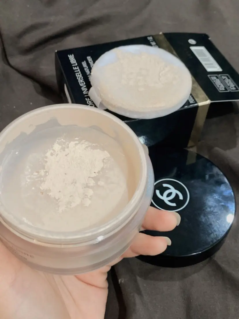 CHANEL Powder Who likes translucent powder. Must be pounded