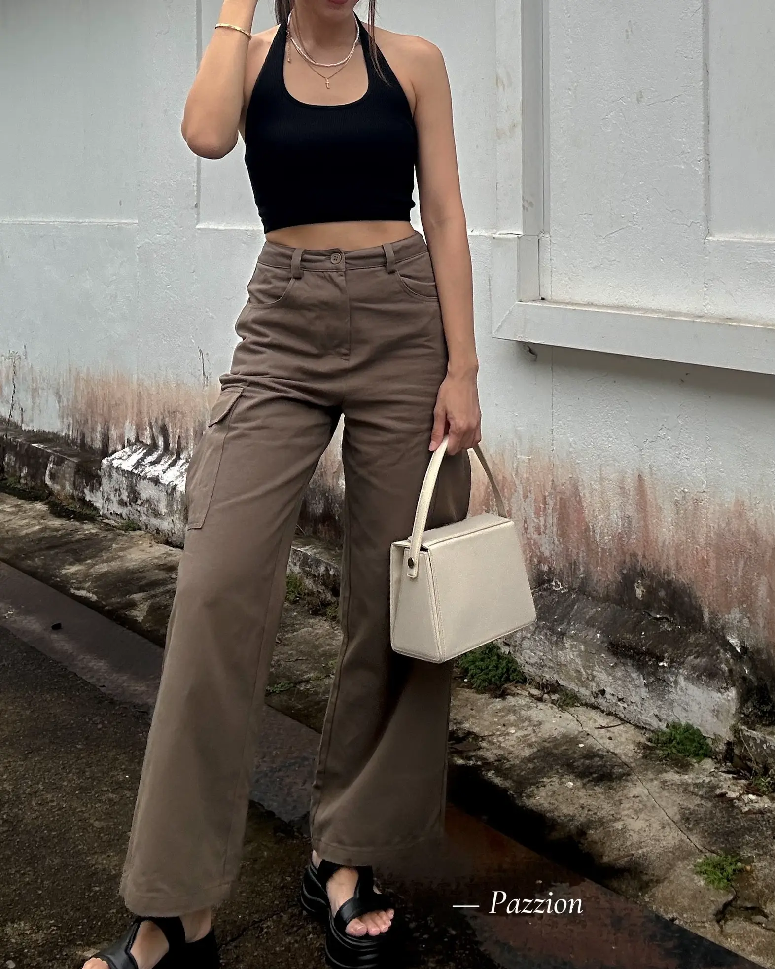 Amelia Oversized Cargo Pants - Olive