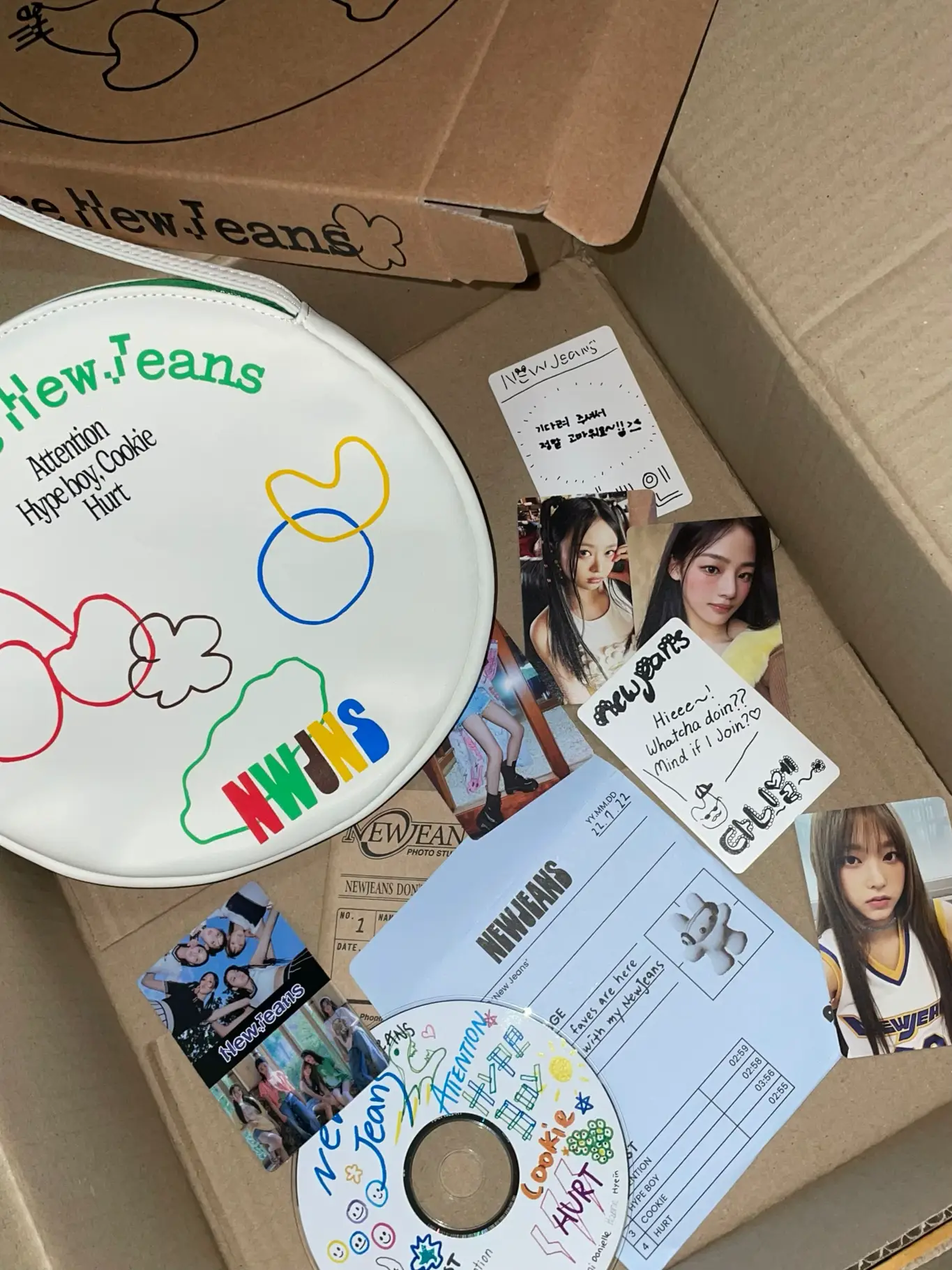 NewJeans album unboxing, Gallery posted by arianna rose ☁️