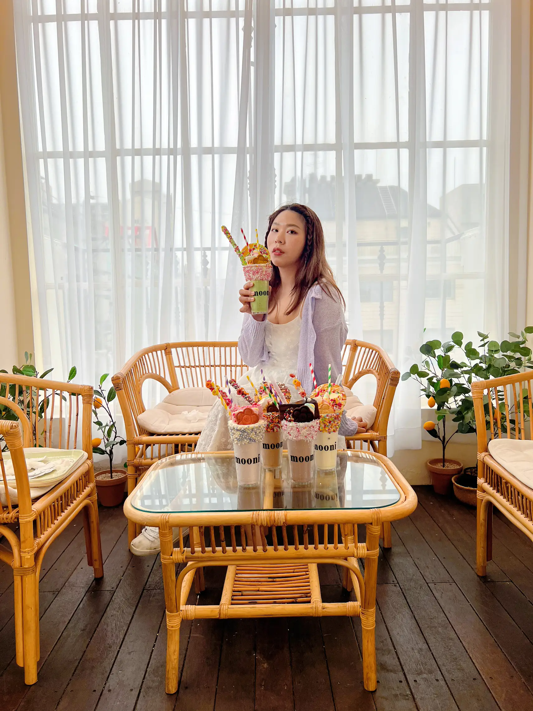 Cafe mooni in Apgujeong แกลเลอรีที่โพสต์โดย FYFiEYA Lemon8