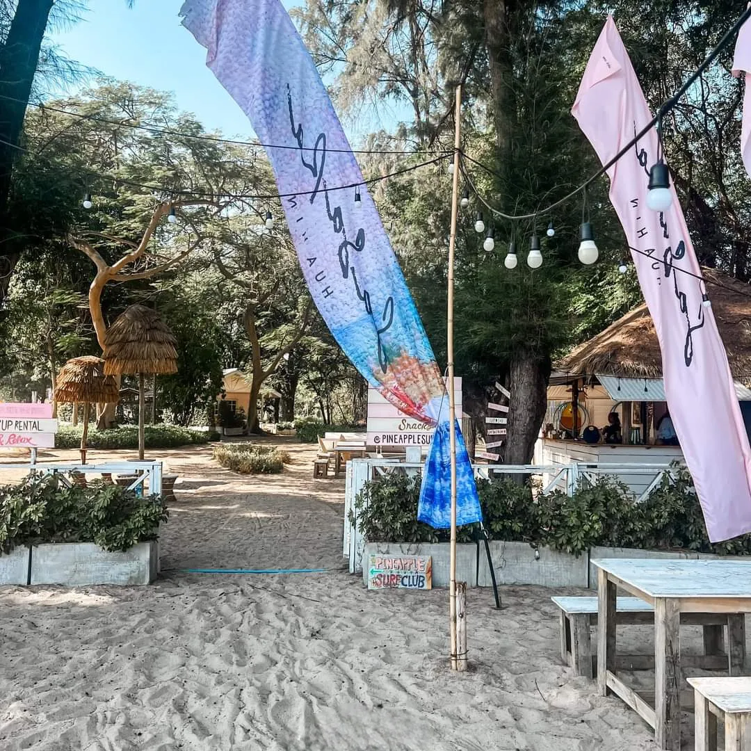 Pineapple Surf Club แกลเลอรีที่โพสต์โดย TᕼIᑕᕼᗩᑎᑌᗩᑎ Lemon8