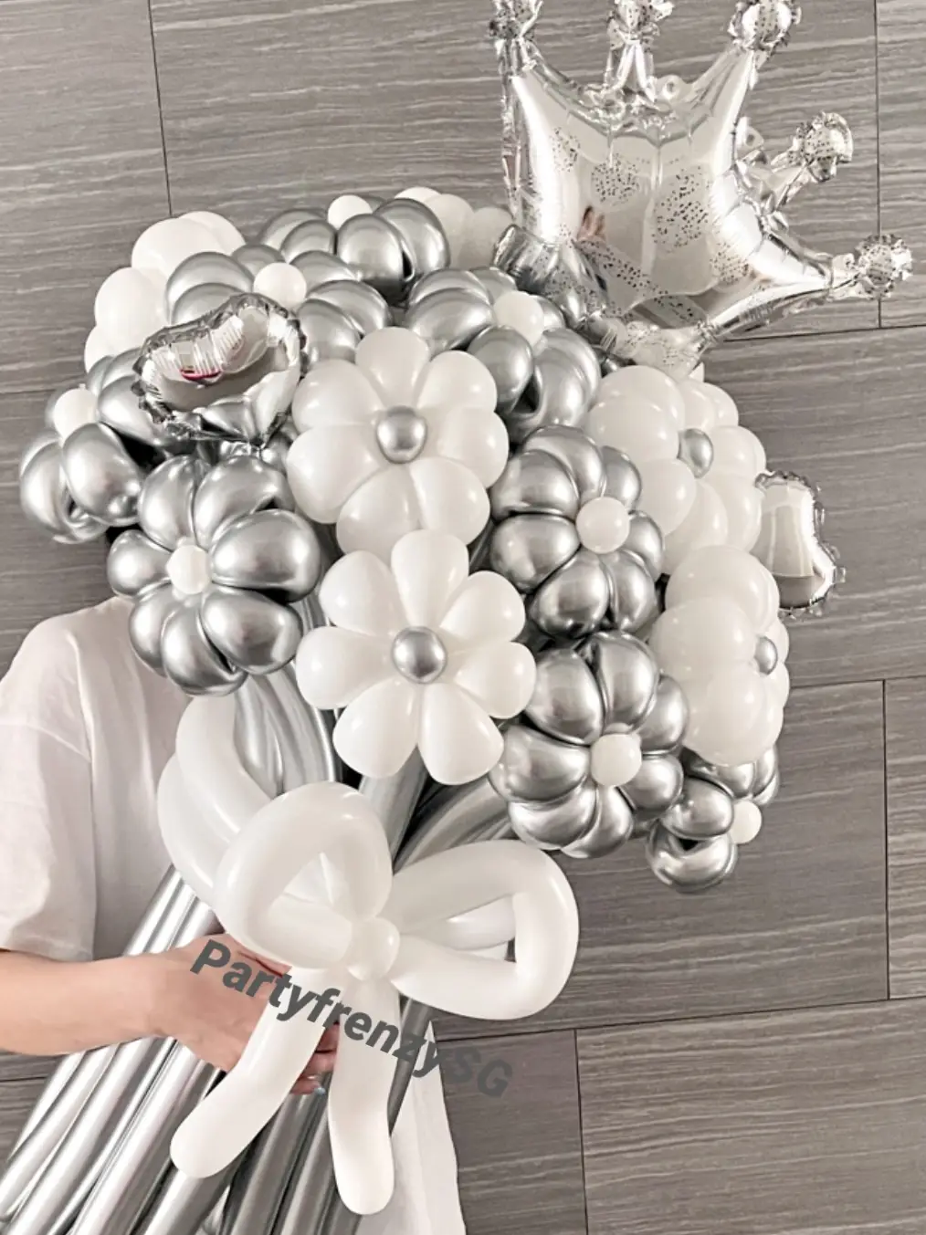 Balloon Silver Flower Bouquet | Gallery posted by PartyfrenzySG