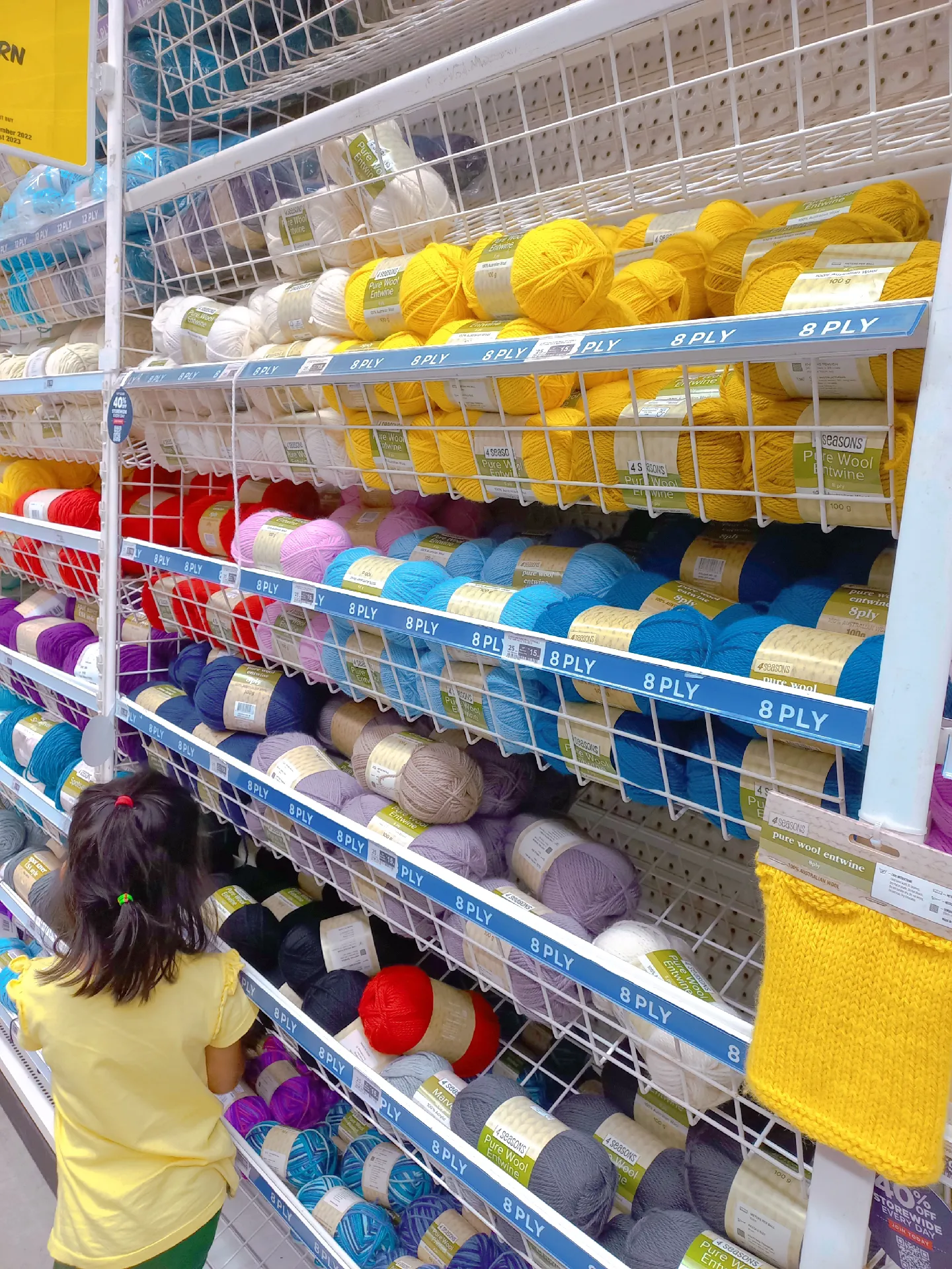 Guys. GUYS. Daiso Japan has a craft section! The hook is 7mm too, which is  an odd size I never find. : r/crochet