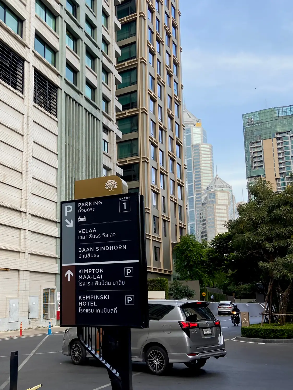 เปิดวาร์ปโลถ่ายรูปเหมือนอยู่ต่างประเทศ Velaa Langsuan 🌴🌞 | แกลเลอรีที่ 