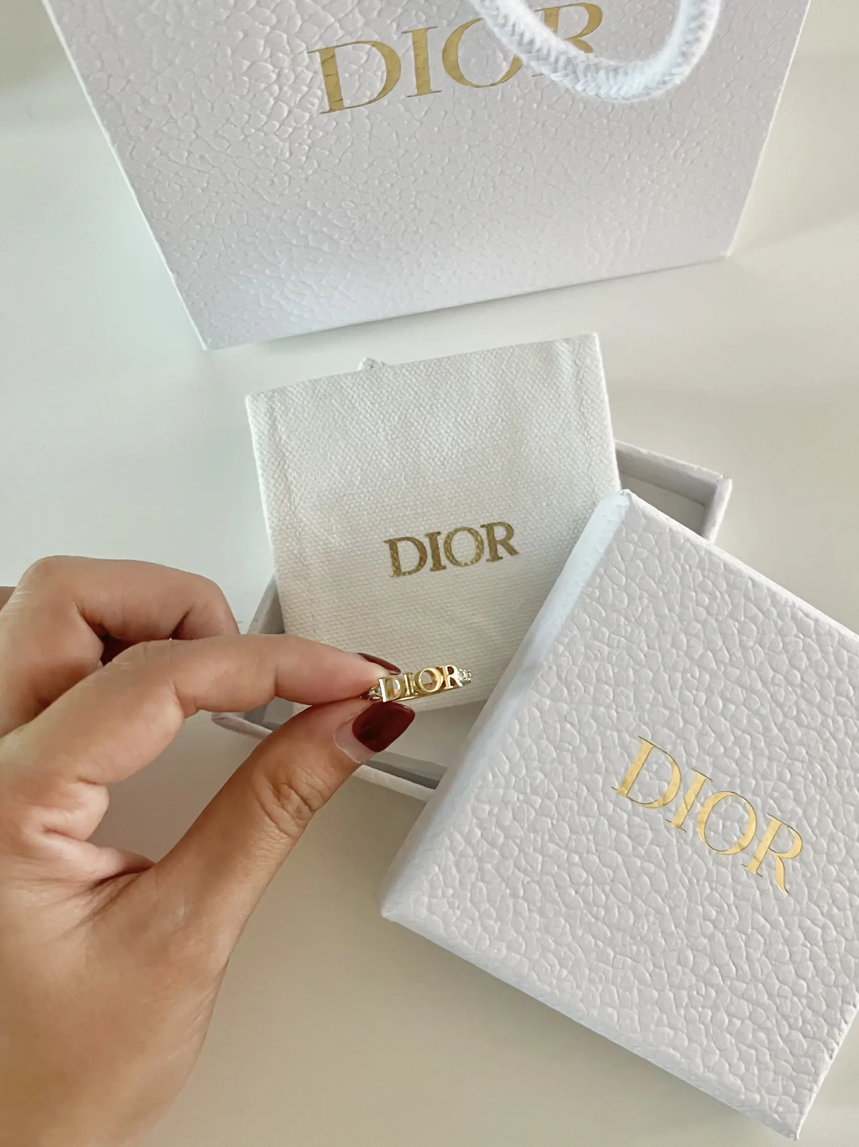 Dior Ring Medicine Signは20,000点以下である必要があります。 💍✨ | Fernnydiaryy が投稿したフォトブック  | Lemon8