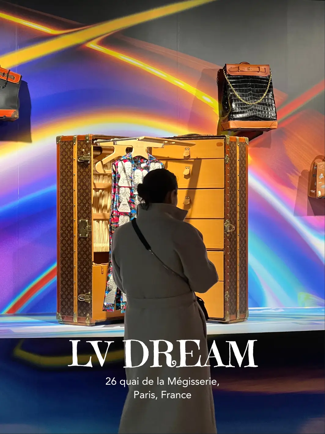 Louis Vuitton has an expo in Paris : LV Dream. There is some nice