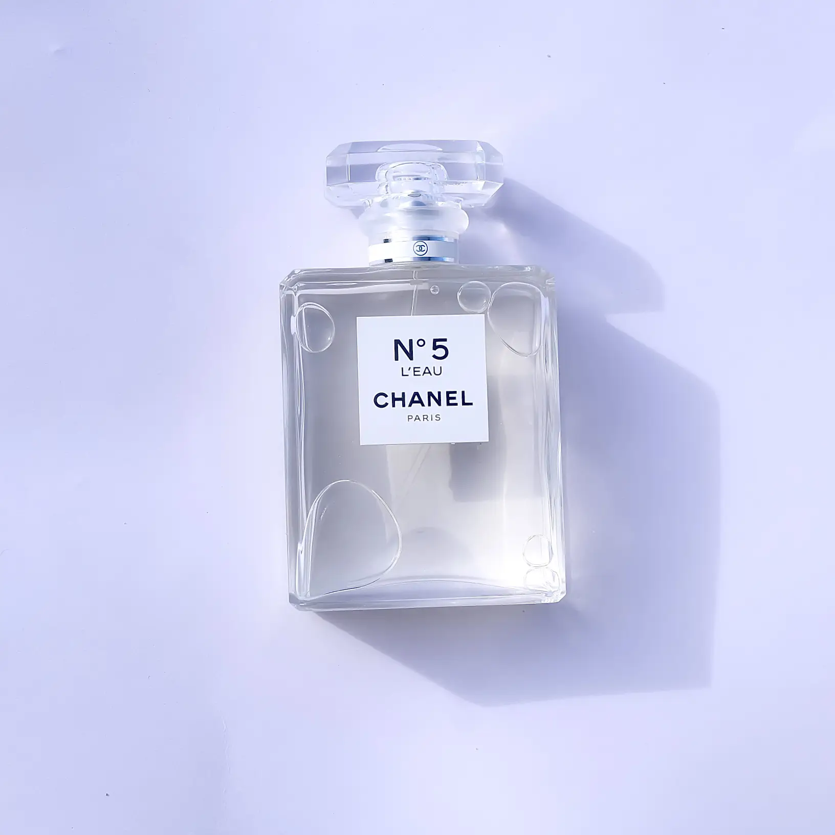 Chanel No. 5 L'eau: Elegant, Elegant, Easy to Reach, Gallery posted by  Scented Story