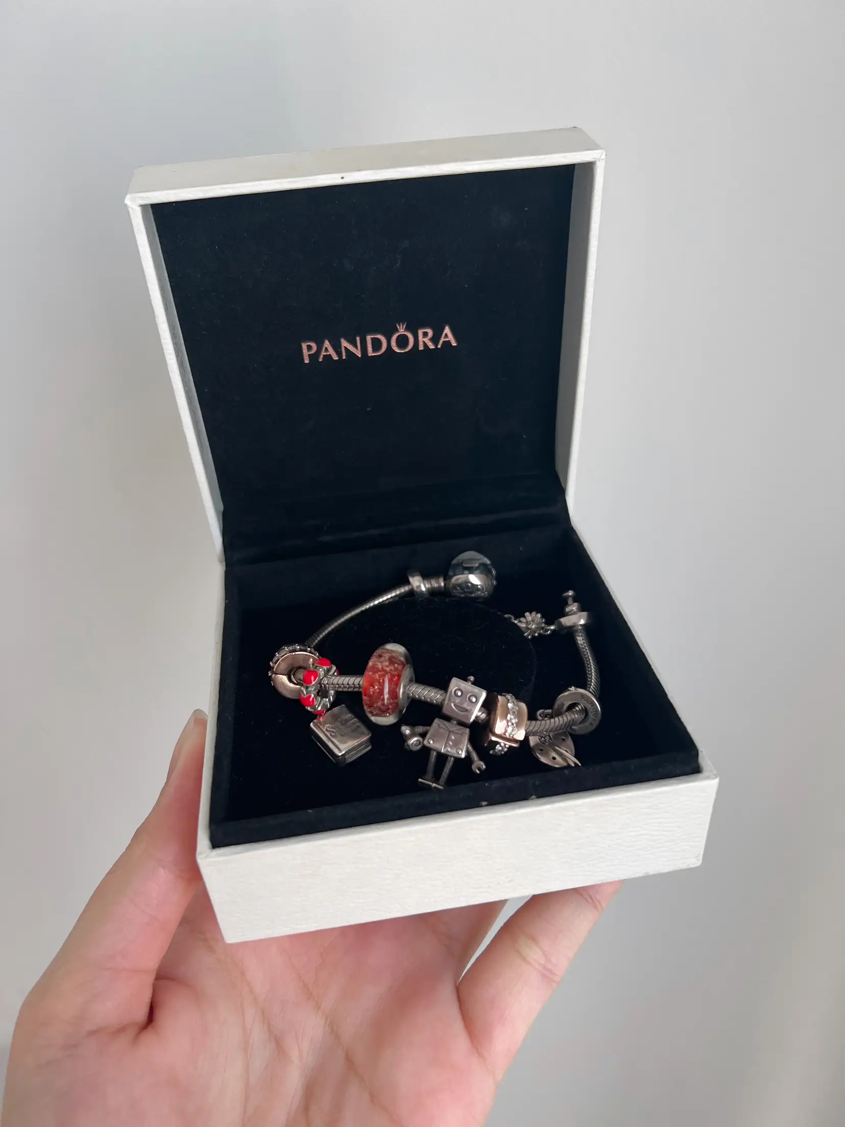 Snow white pandora on sale bracelet