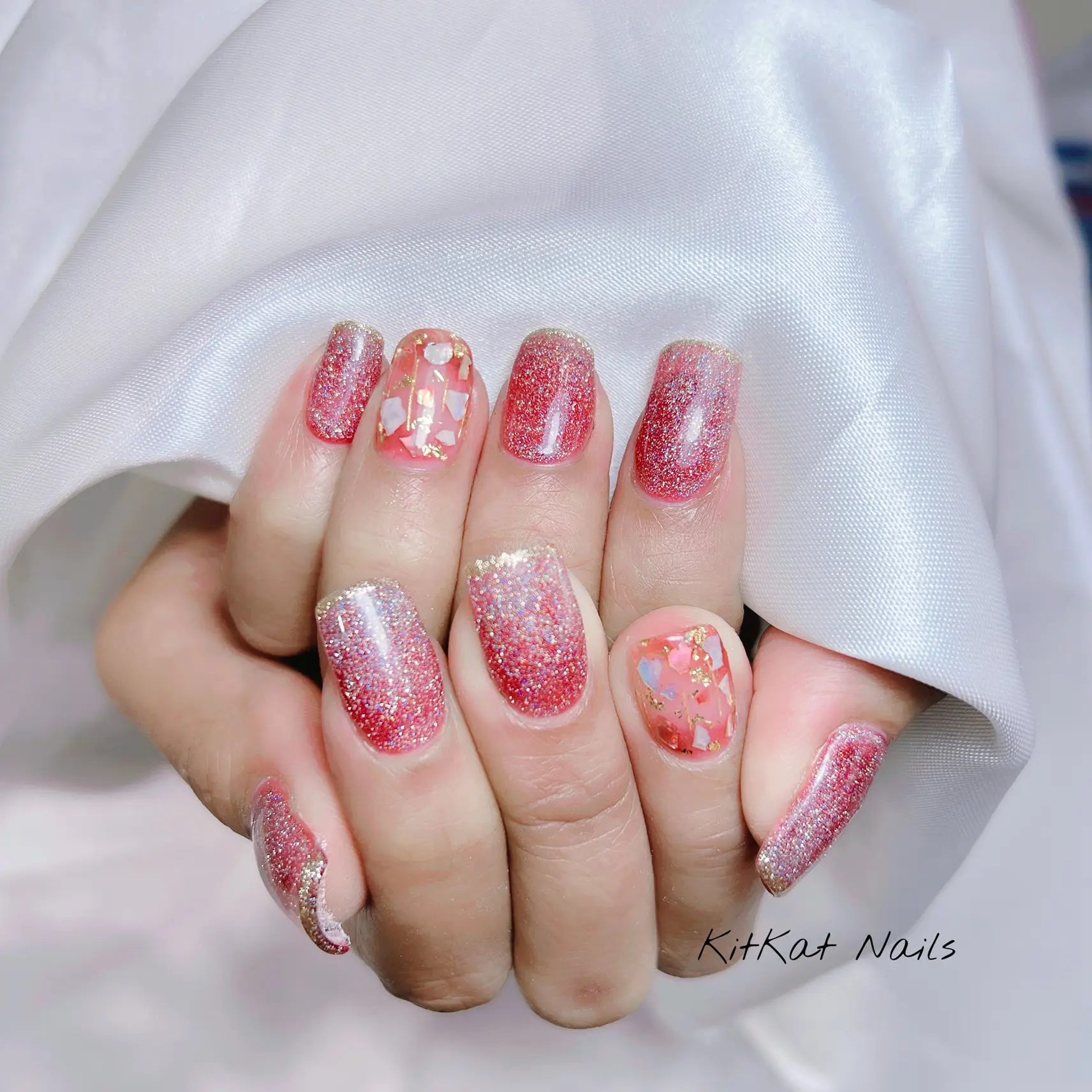 ไซรัป+ลูกแก้วโฮโลแกรม+Topแฟลช แกลเลอรีที่โพสต์โดย KitKat Nails Lemon8