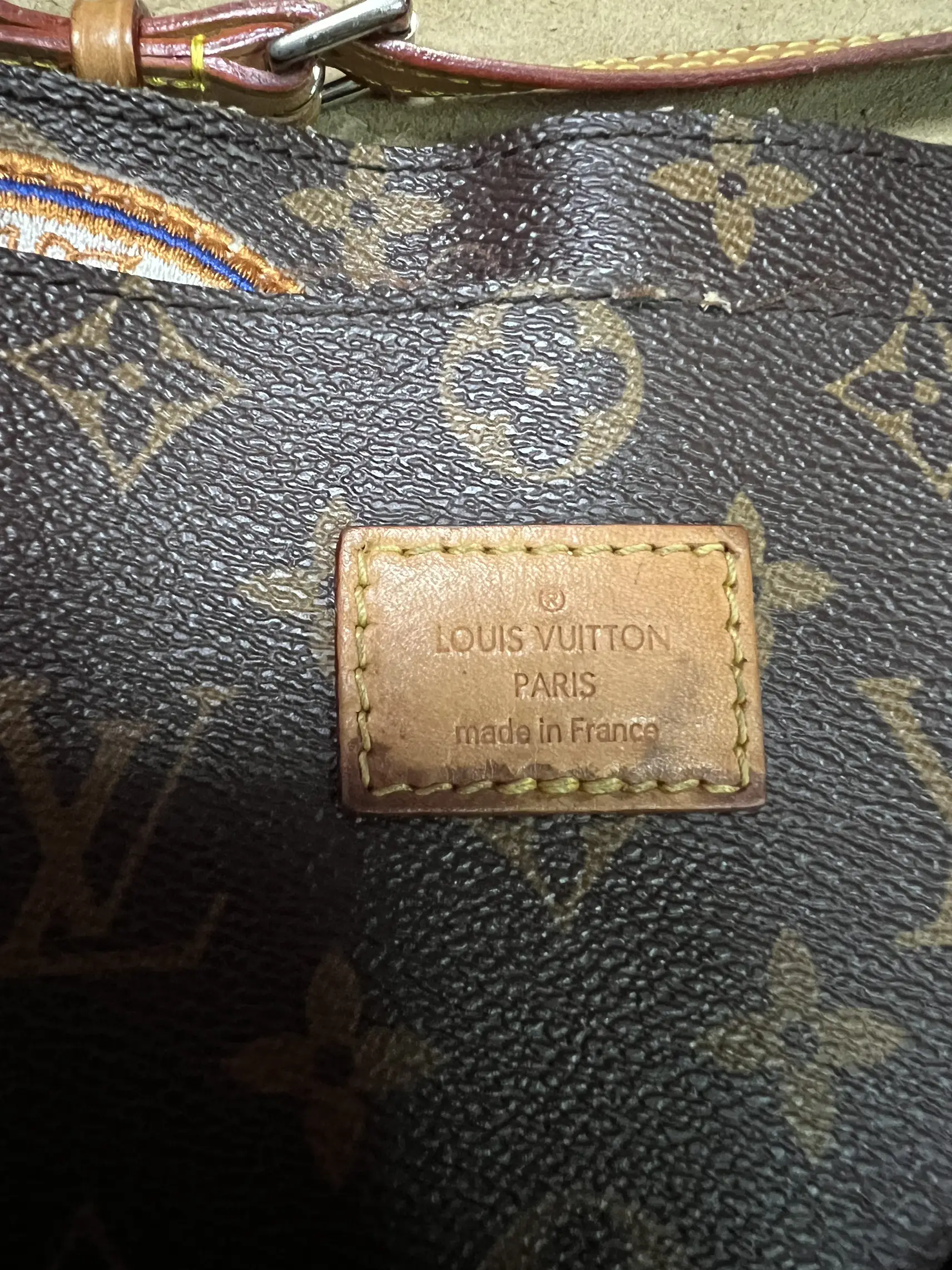 Authentic Louis Vuitton Cindy Sherman Camera Bag, Gallery posted by Cooper  SZ