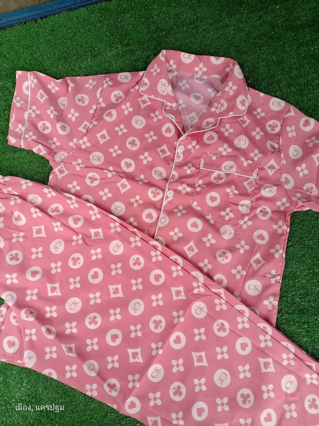 Louis vuitton discount pink silk pjs