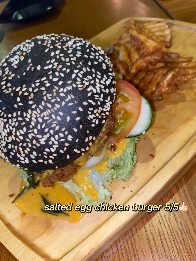 Moonlight cake house review in puchong 🌟 Galeri diposting oleh