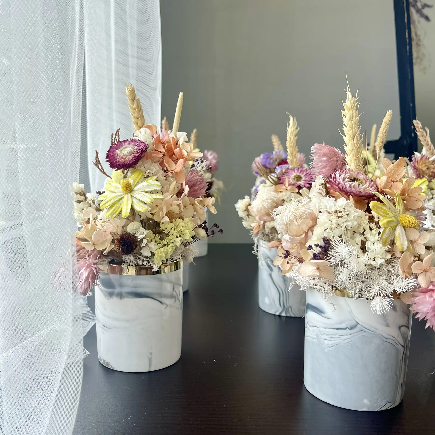 Preserved + dried flowers arrangement | Petale Floralが投稿した