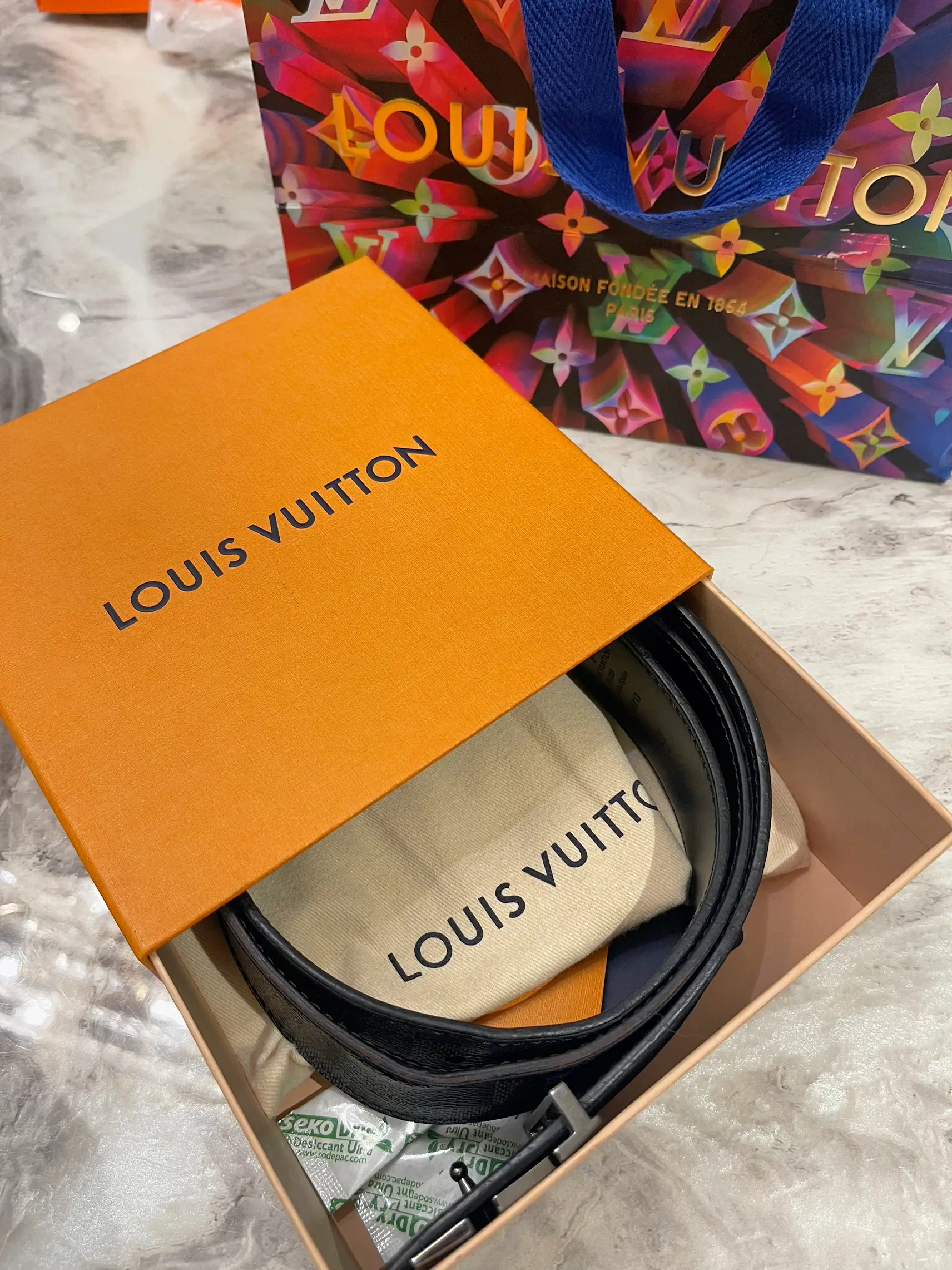 Louis Vuitton Scarf on Head & Unboxing 