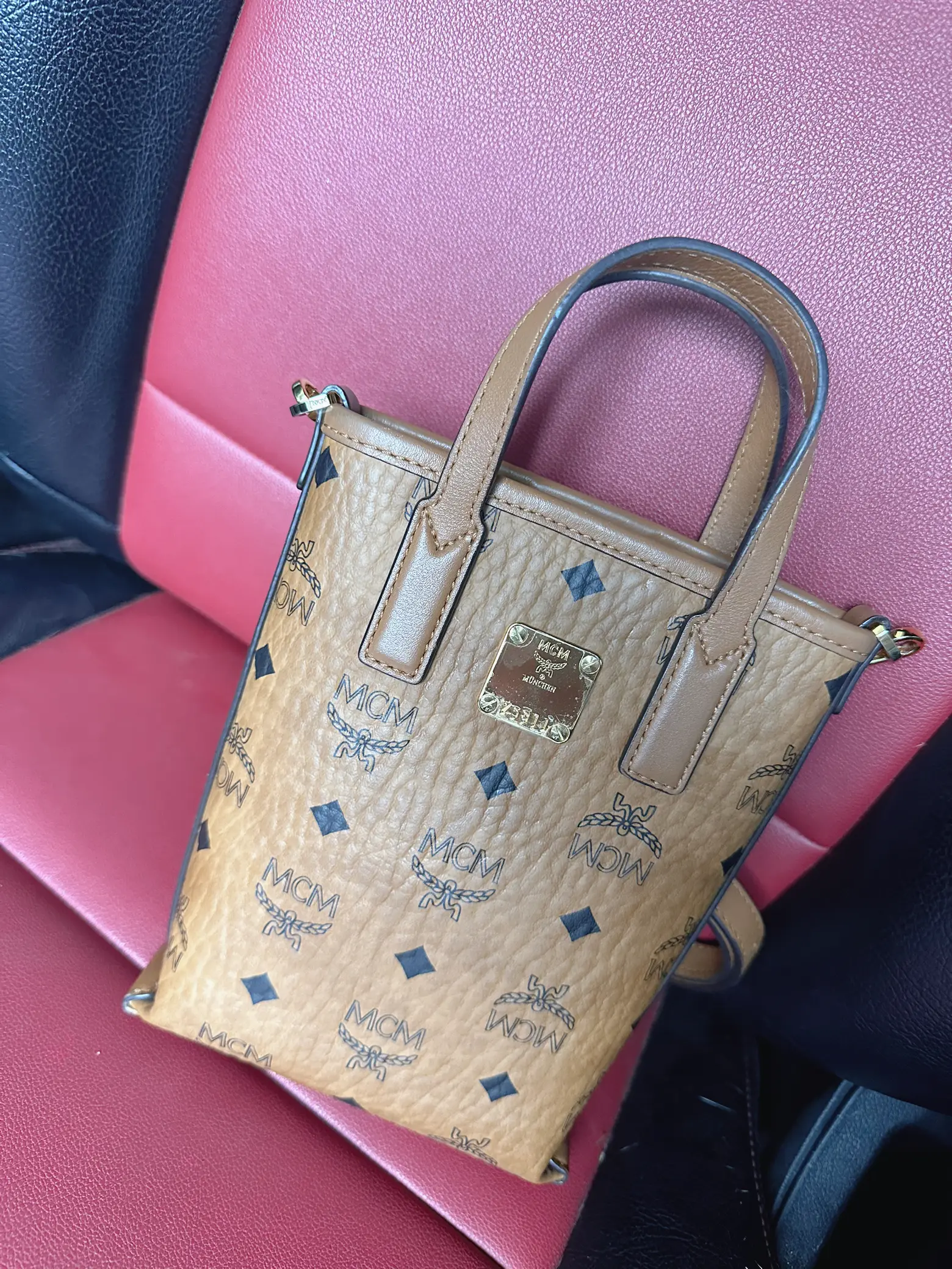 早い者勝ち❣️ 戯れる FURLA トートバッグ❤️