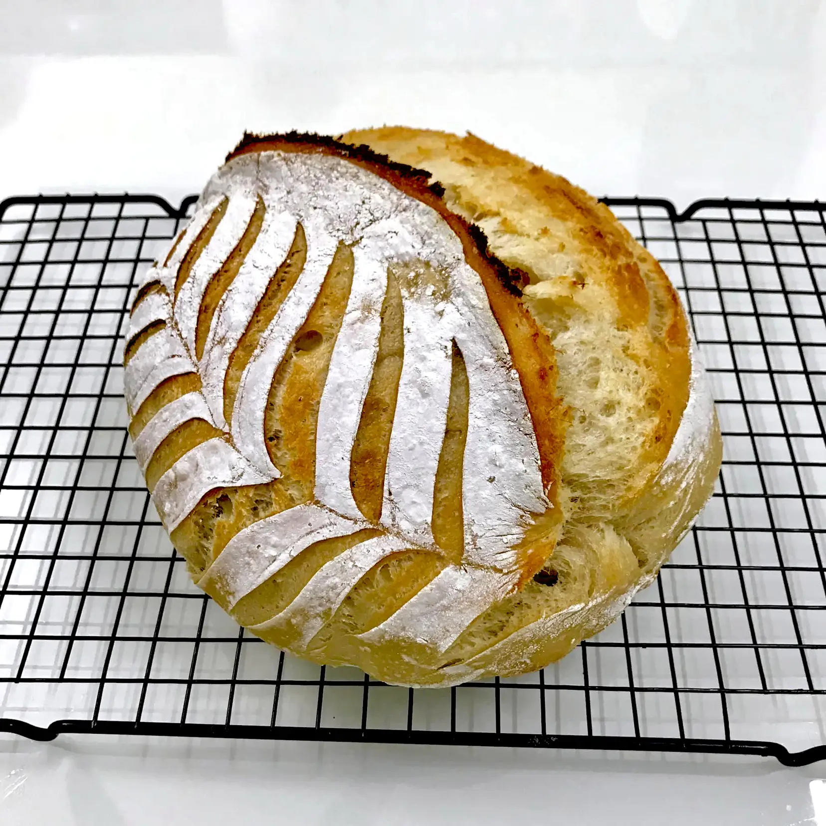 How to make Sourdough Bread (Dutch Oven Method) - Emily Laurae