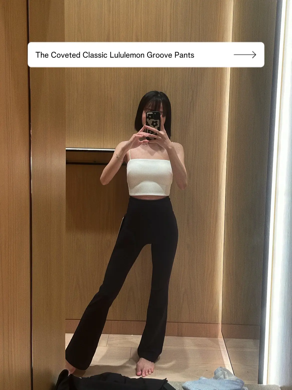 lululemon - Groove super high rise flared pants size 4 on Designer Wardrobe