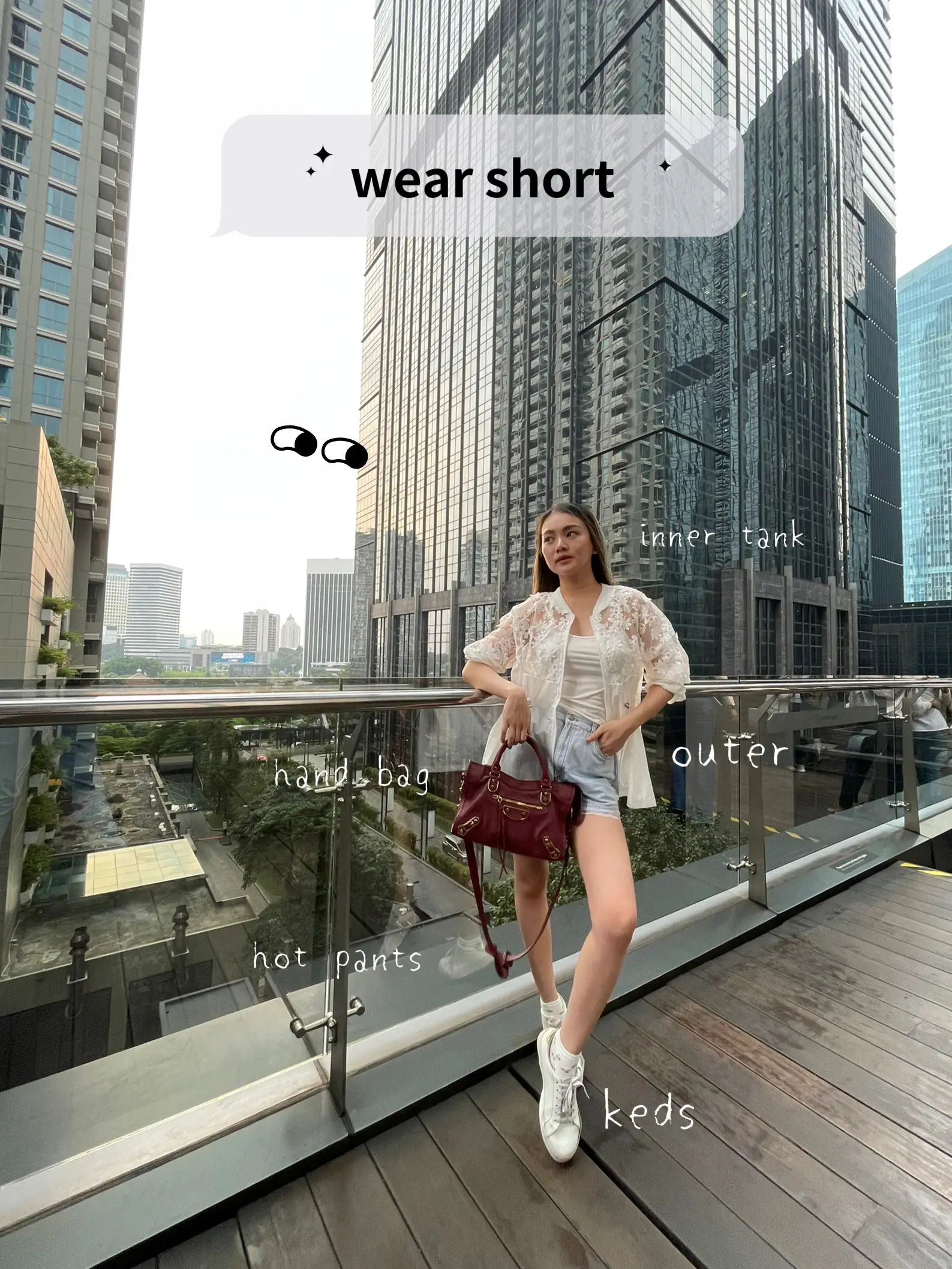 FASHION HACK: Tuck In Your Shirt The Right Way!, Video published by Fayra