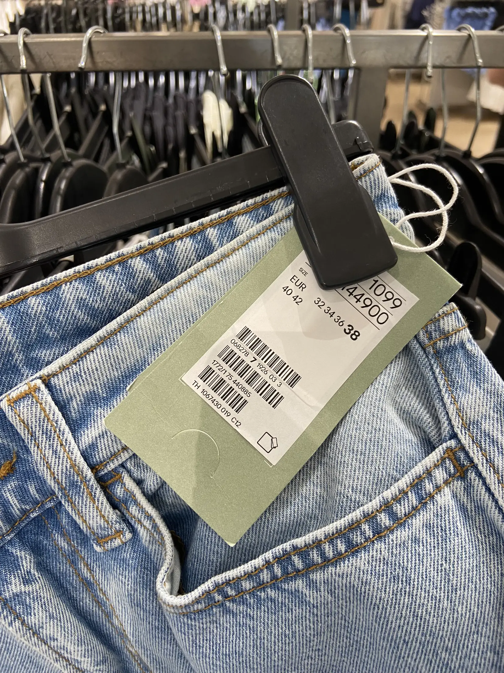 H & clearance m jeans price